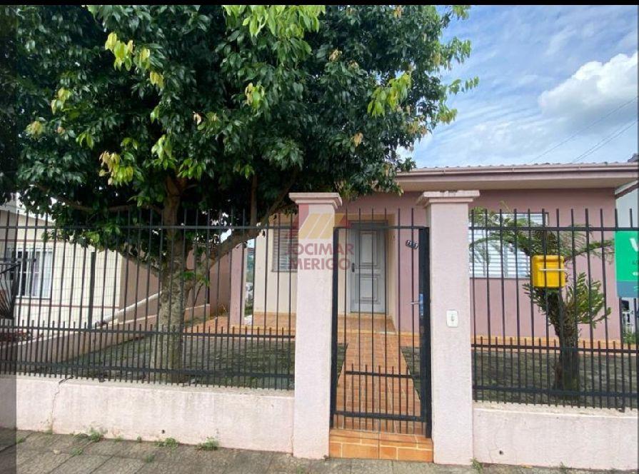 Casa com 3 dormitrios  venda, SANTA CATARINA, SAO LOURENCO DO OESTE - SC