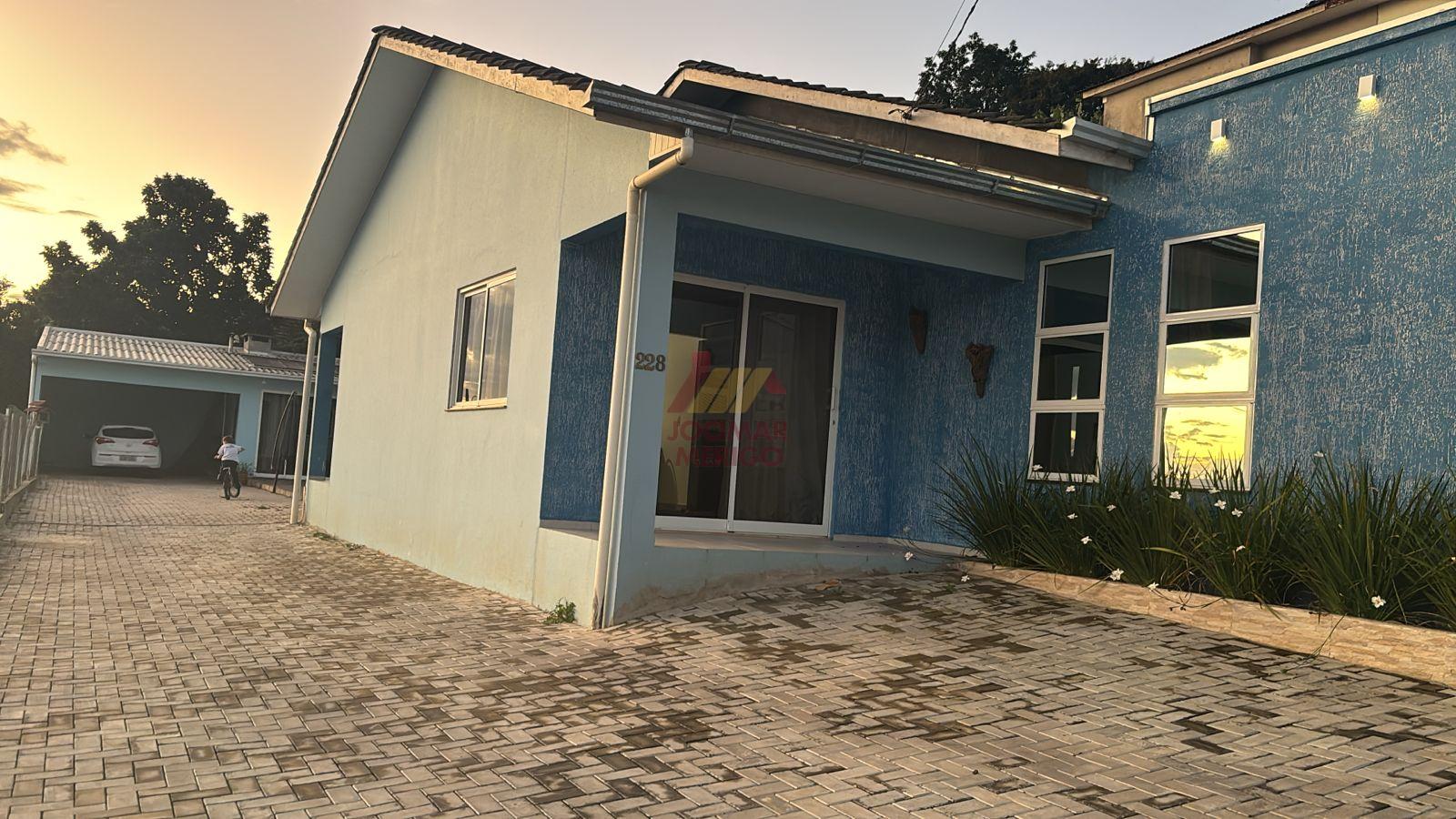 CASA NO BAIRRO CRUZEIRO