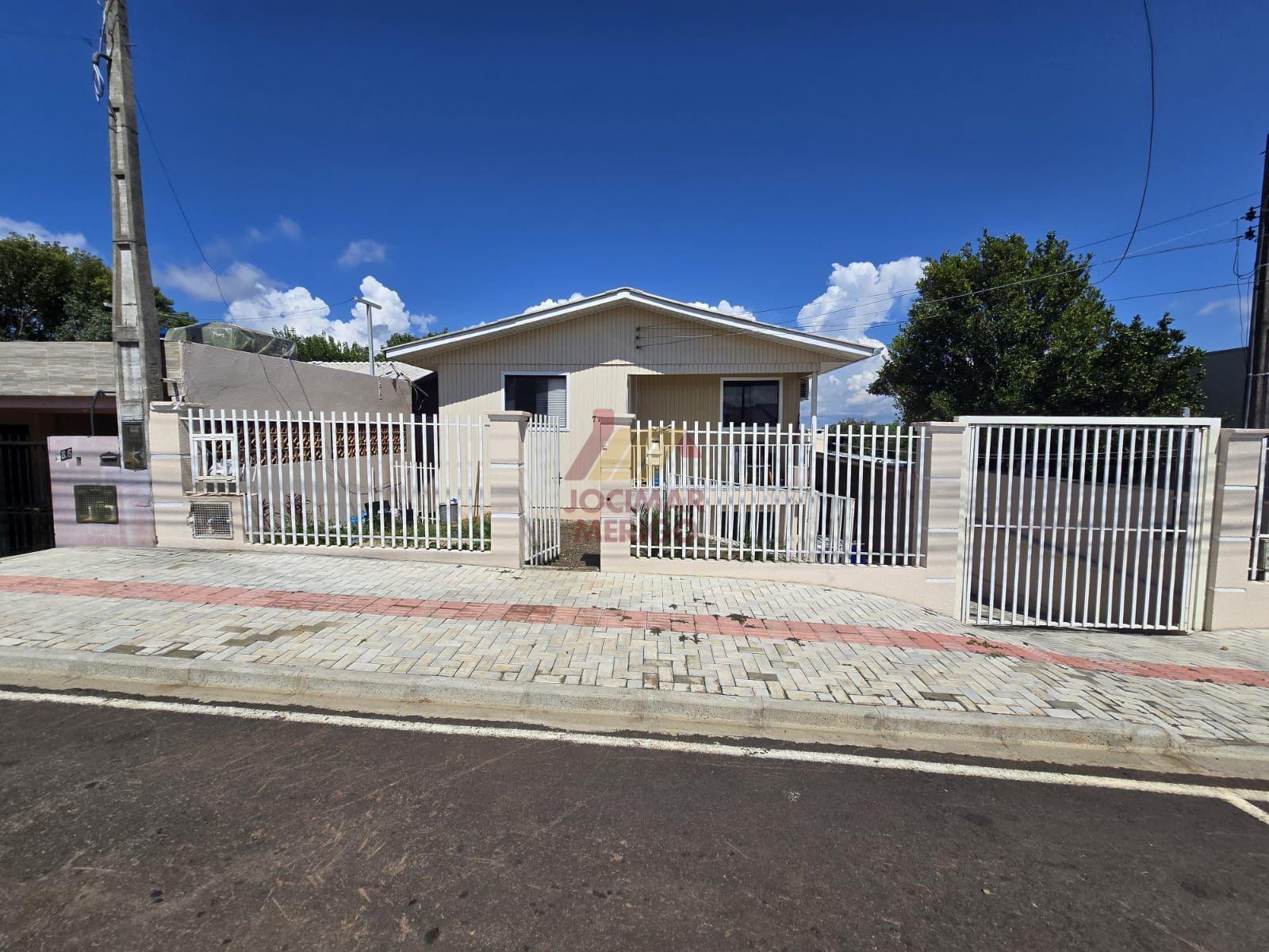 CASA  VENDA NO BAIRRO CRUZEIRO