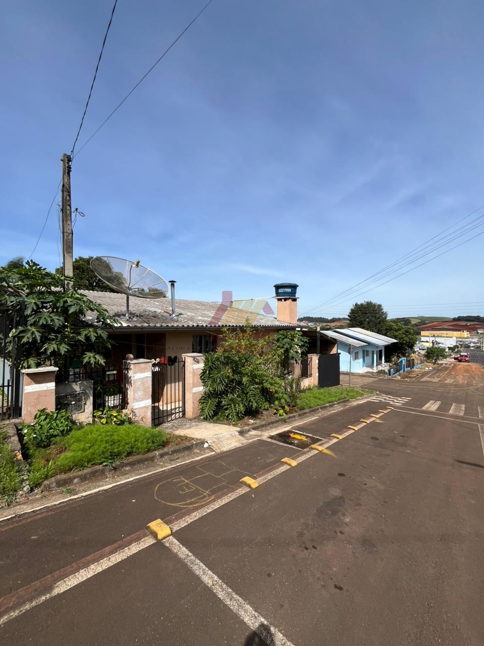 CASA COM 3 DORMITÓRIO À VENDA, BAIRRO CRUZEIRO, SÃO LOURENÇO D...