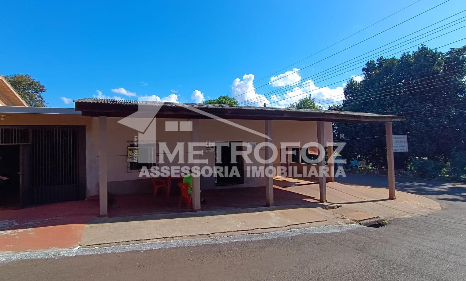 Casa de Esquina a Venda com sala comercial no Bairro Morumbi III