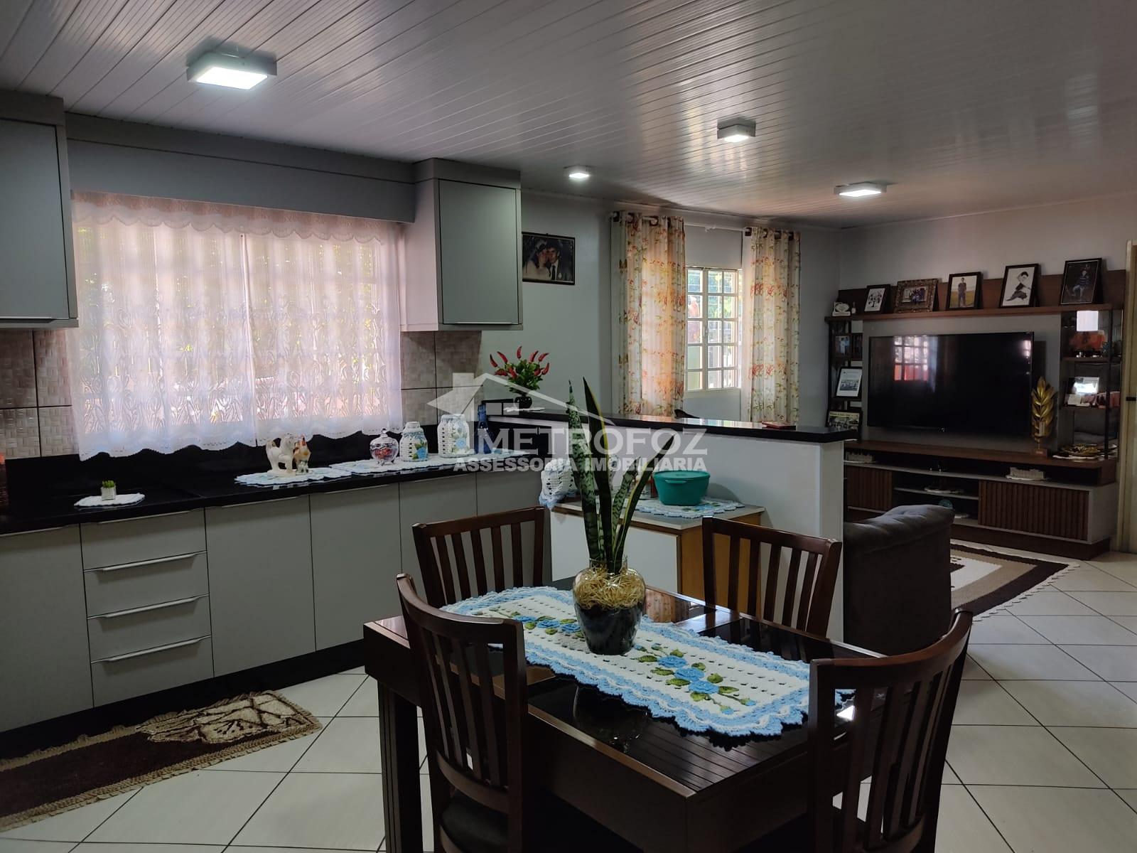 Casa à venda, PARQUE IMPERATRIZ, FOZ DO IGUAÇU - PR, com 4 qua...