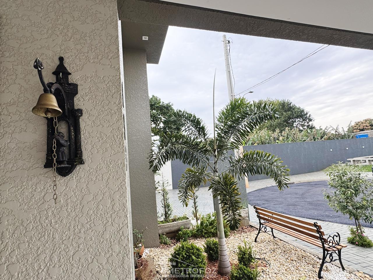 CASA A VENDA SEMI MOBILIADA NO CONDOMINIO VILLA MARGAREZI, REG...