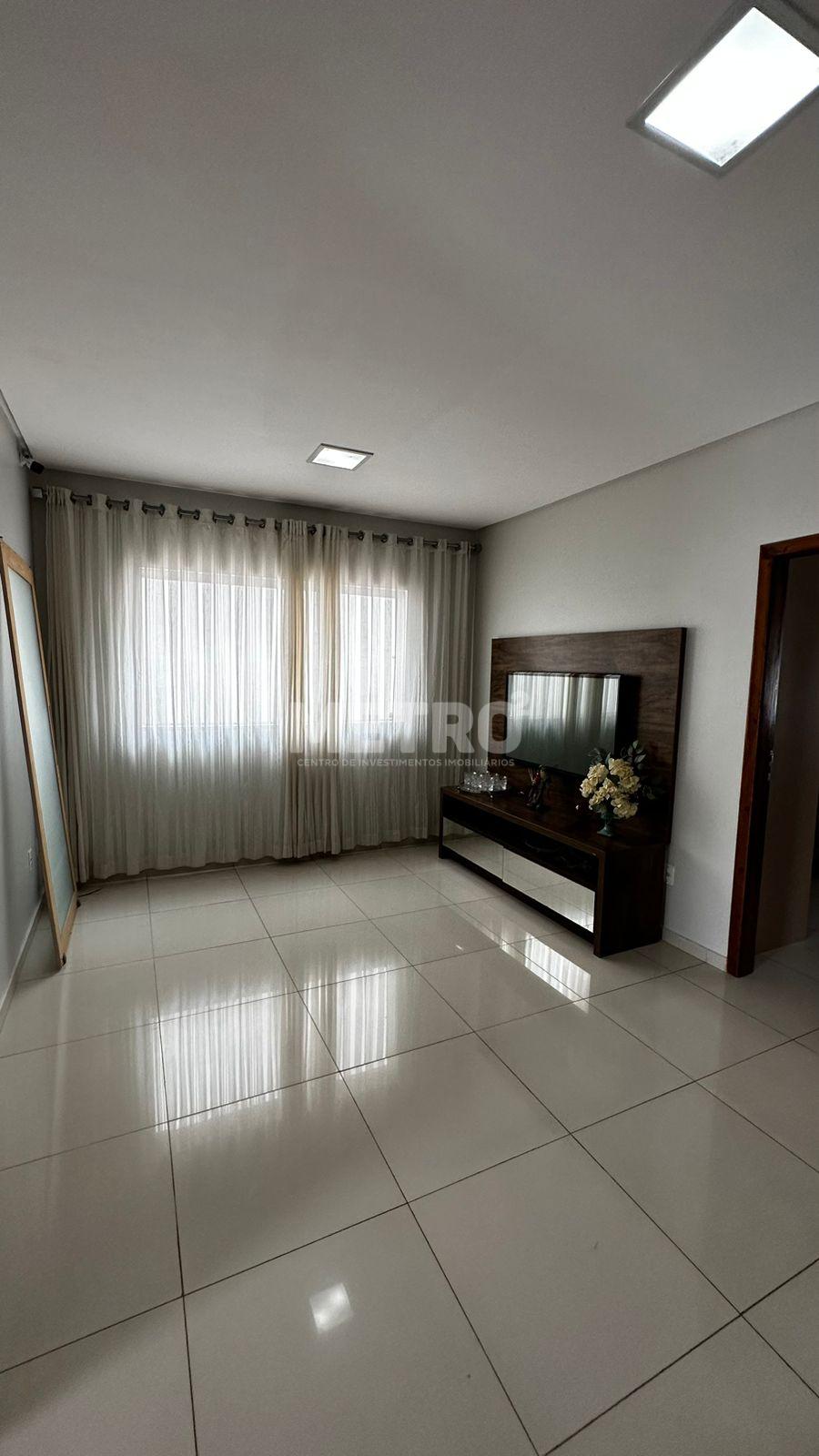 Casa à venda com 4 quartos, 165m² - Foto 4