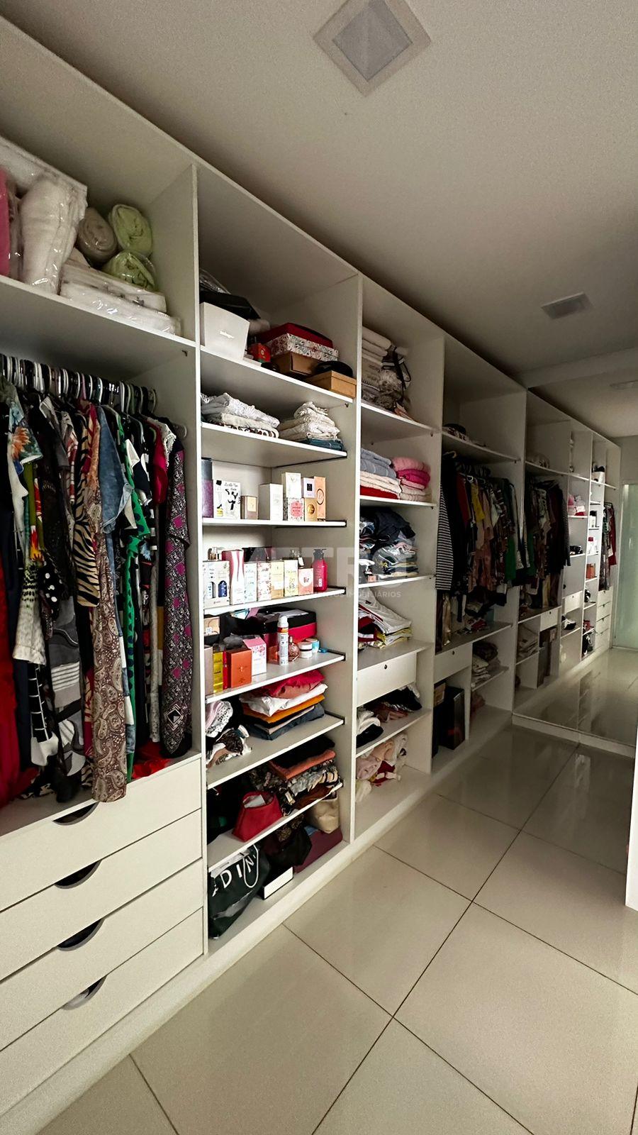 Casa à venda com 4 quartos, 165m² - Foto 6