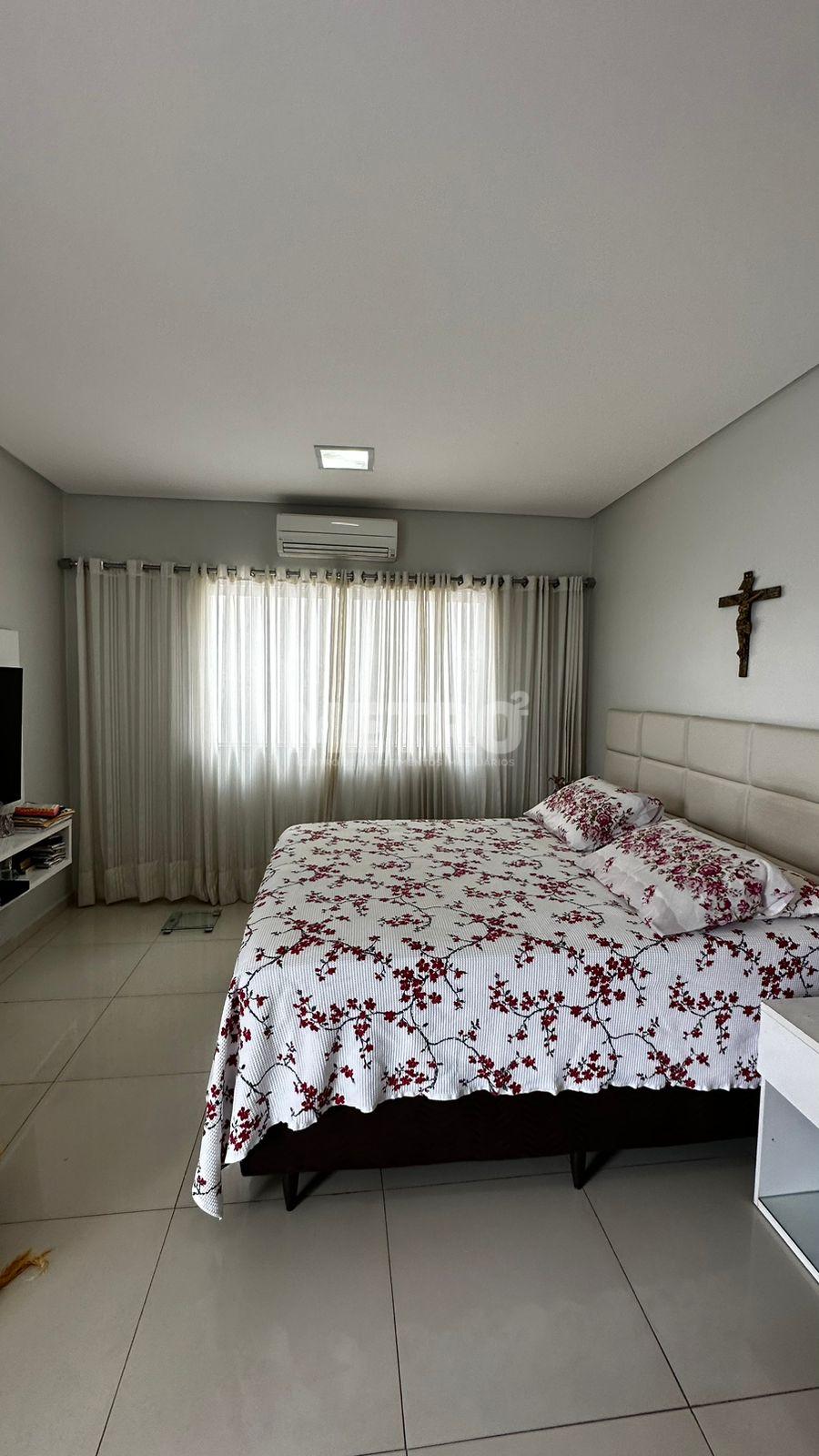 Casa à venda com 4 quartos, 165m² - Foto 8