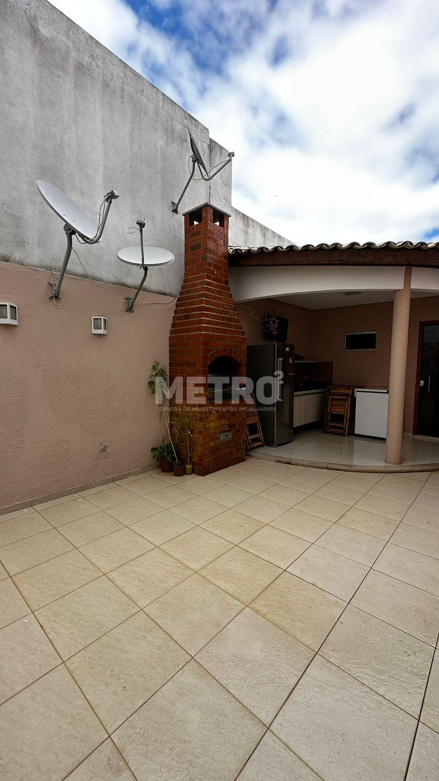 Casa à venda com 4 quartos, 165m² - Foto 9
