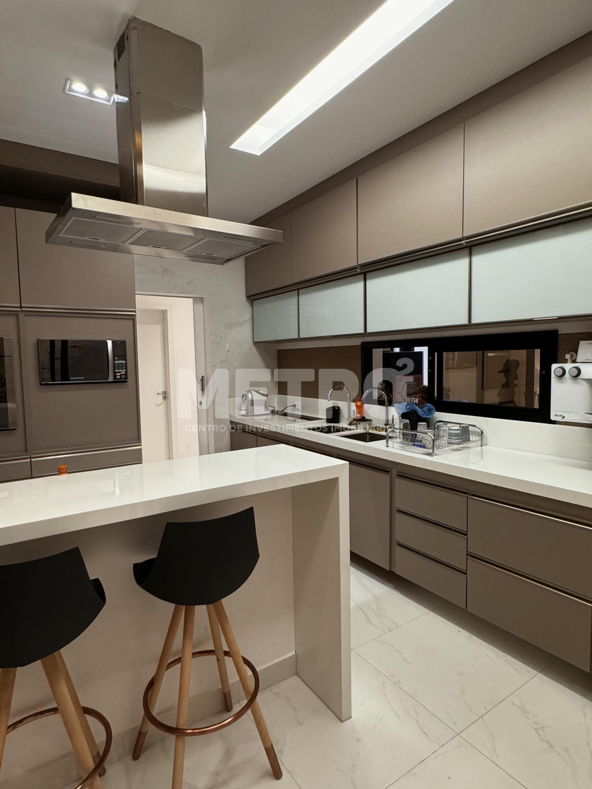Casa de Condomínio à venda com 4 quartos, 290m² - Foto 10