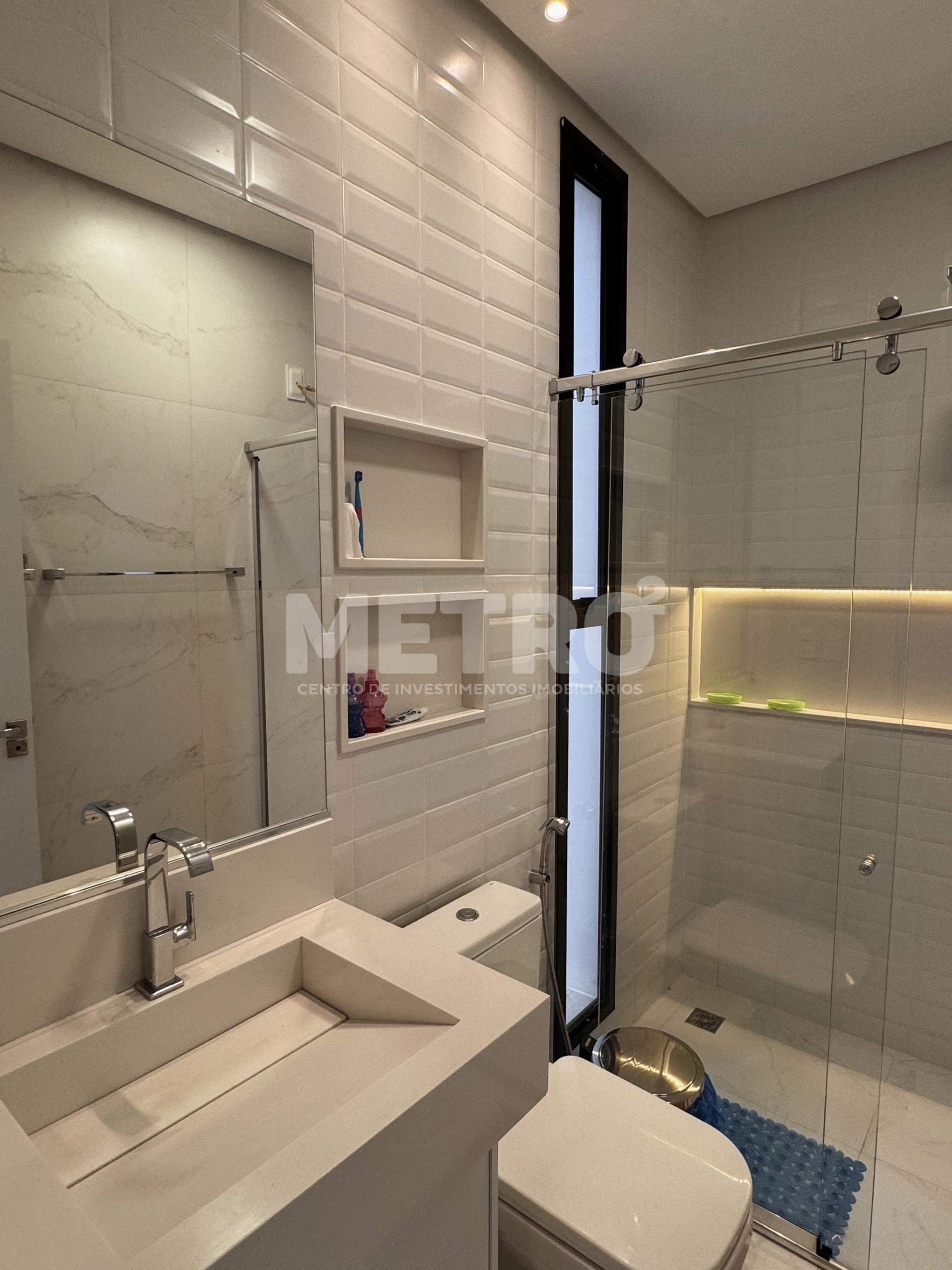 Casa de Condomínio à venda com 4 quartos, 290m² - Foto 27