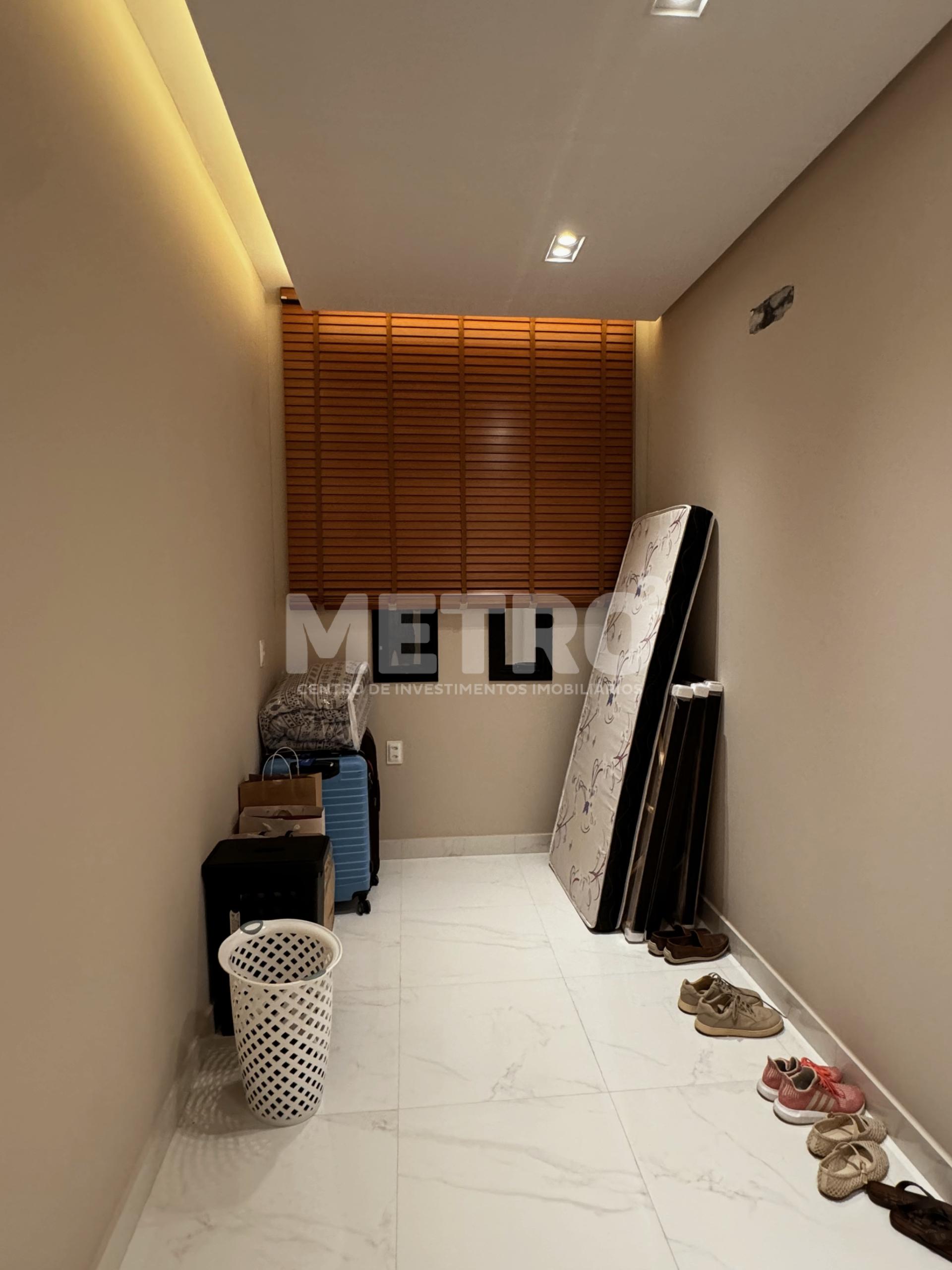 Casa de Condomínio à venda com 4 quartos, 290m² - Foto 28