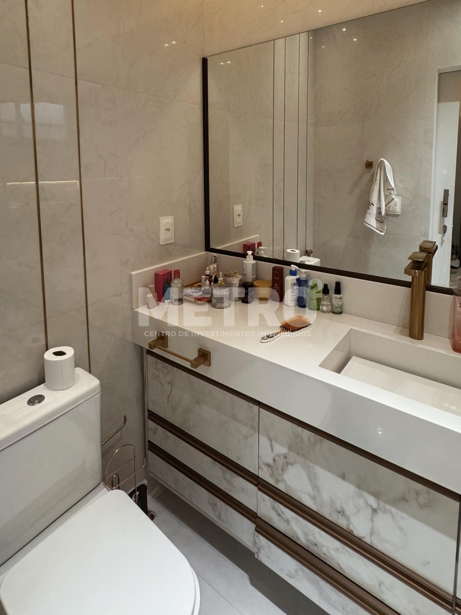 Casa de Condomínio à venda com 4 quartos, 290m² - Foto 33