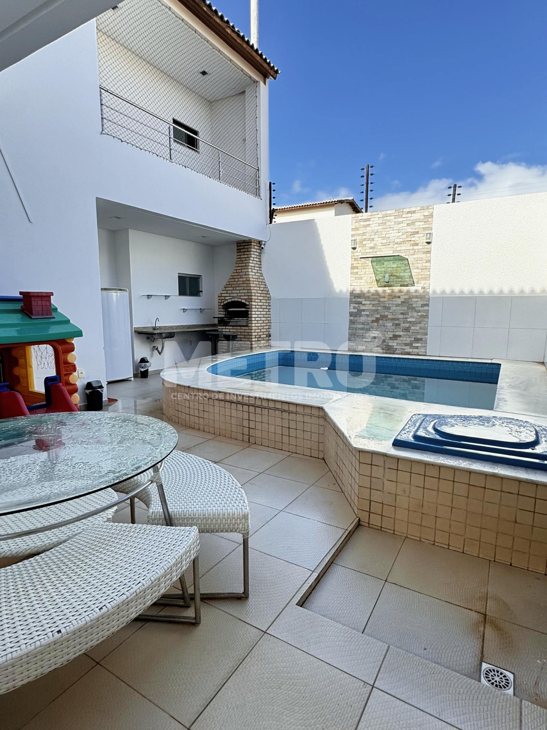 Casa ? venda, Caminho do Sol, 4 quartos, sendo 02 su?tes, piscina