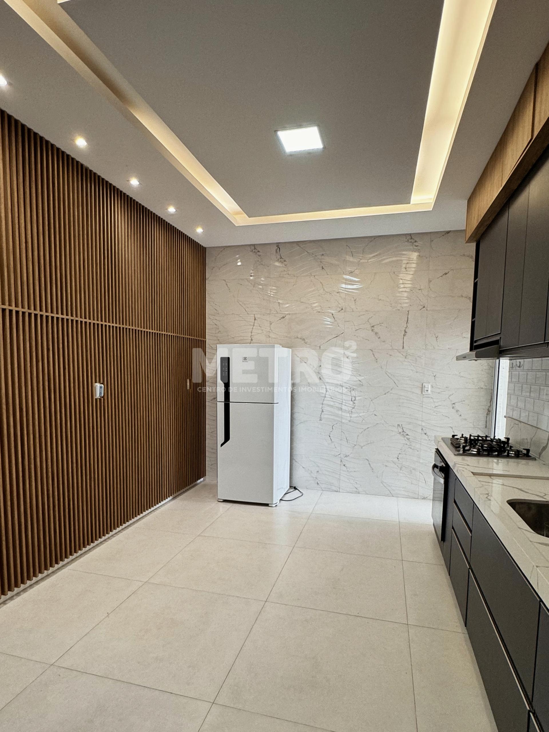 Casa de Condomínio para alugar com 2 quartos, 180m² - Foto 3