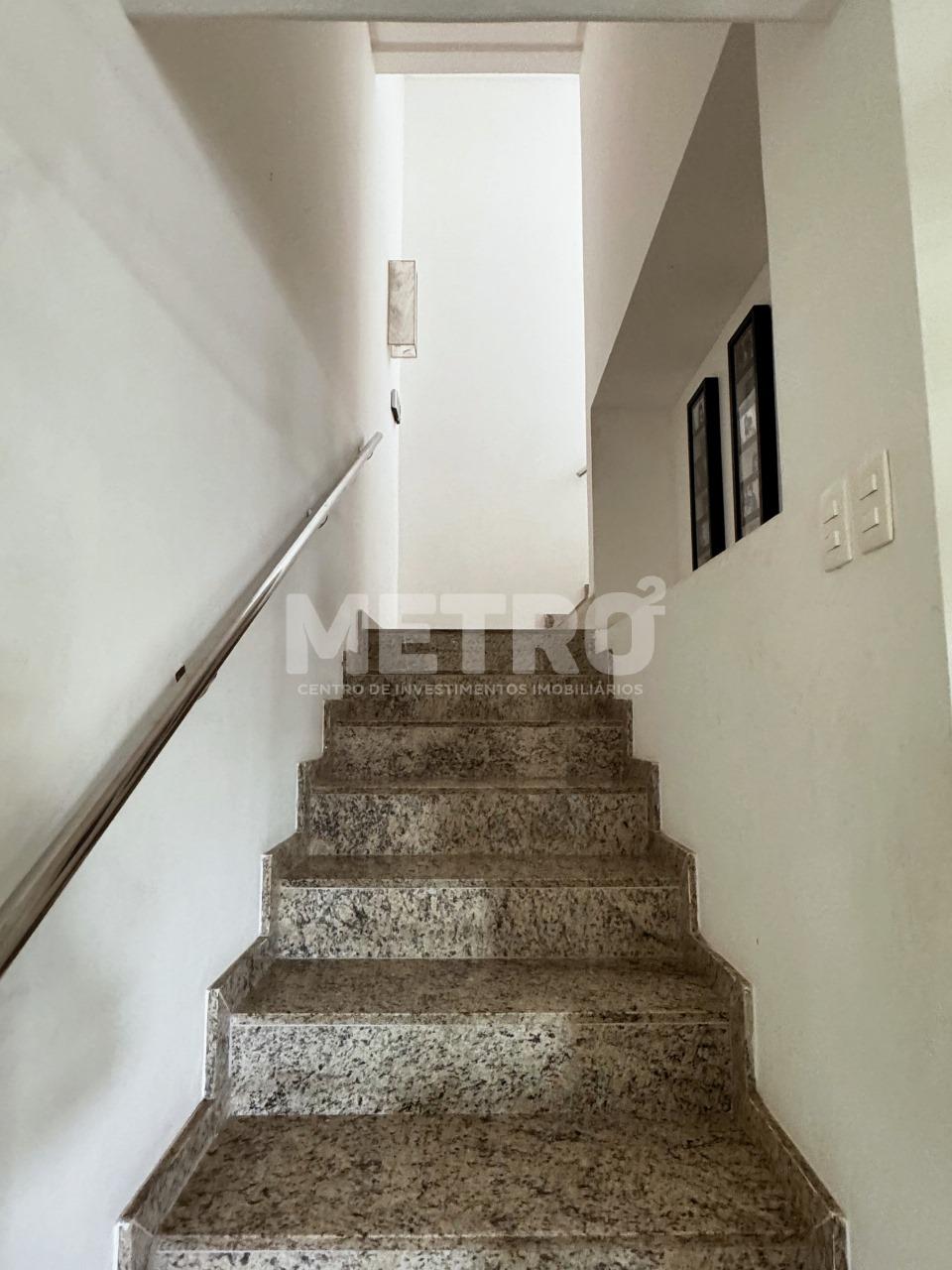 Casa, 2 quartos, 245 m² - Foto 9