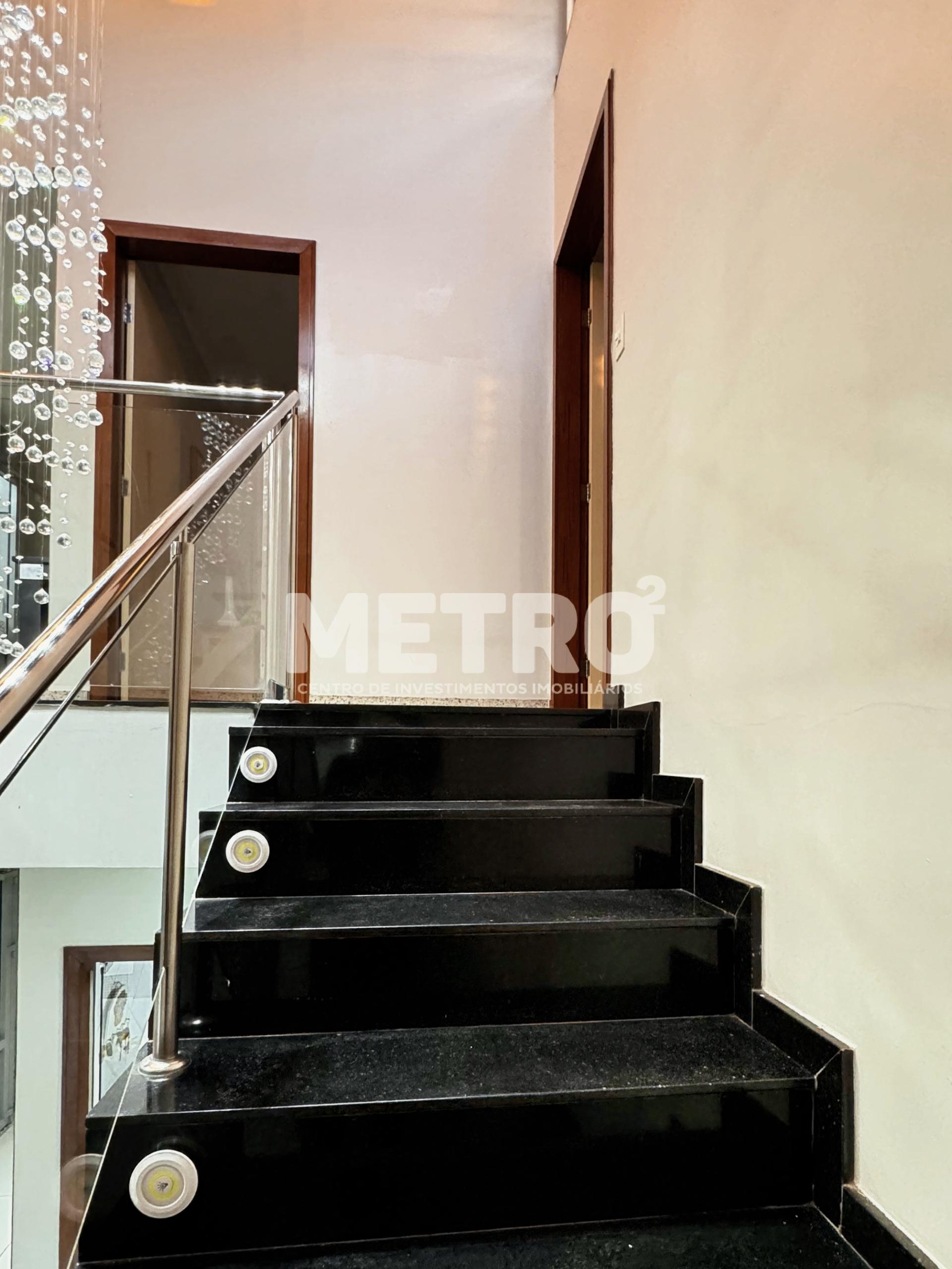 Casa à venda com 2 quartos, 245m² - Foto 13