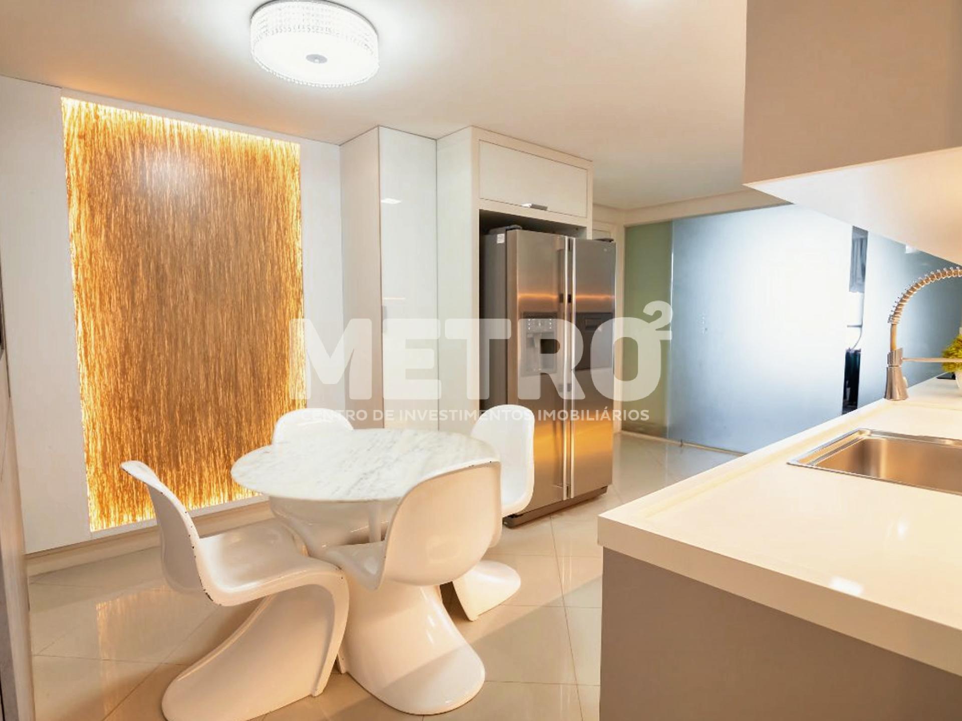 Apartamento para alugar com 3 quartos, 200m² - Foto 17