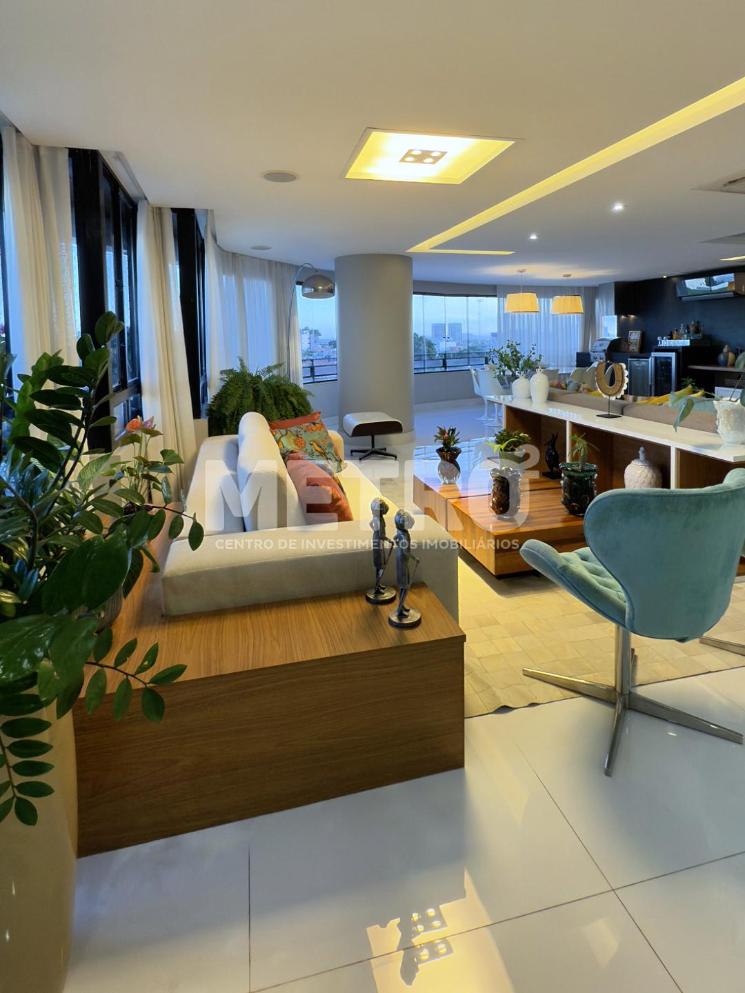Apartamento à venda no Edf. Samambaia com 4 quartos, Planejado...