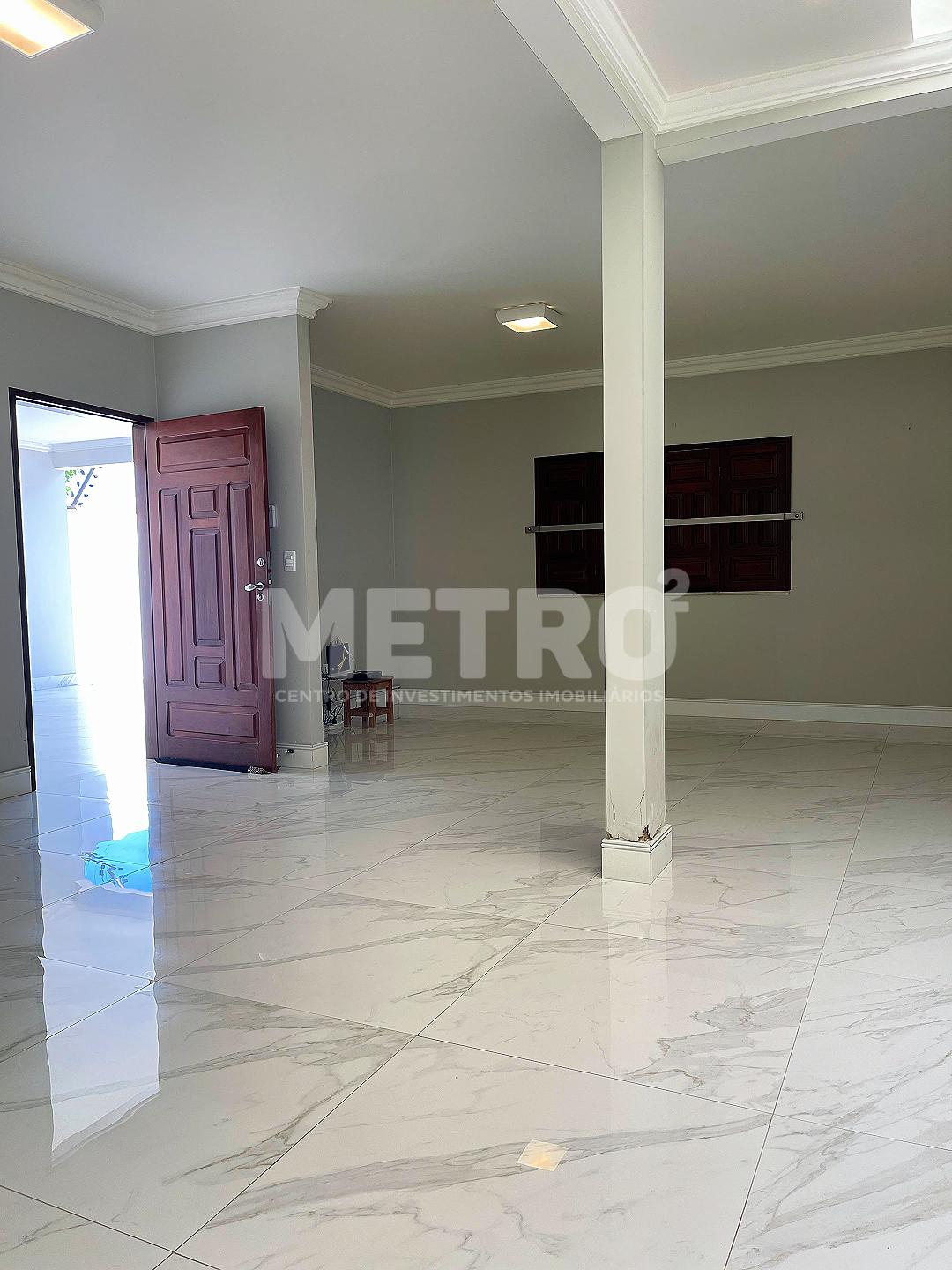 Loja-Salão para alugar com 3 quartos, 200m² - Foto 1