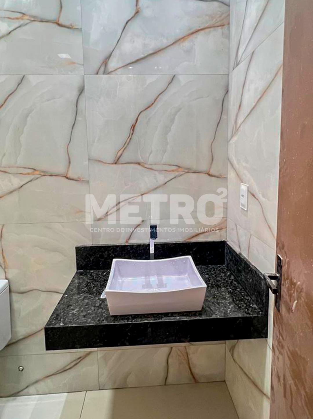 Casa à venda com 2 quartos, 150m² - Foto 12
