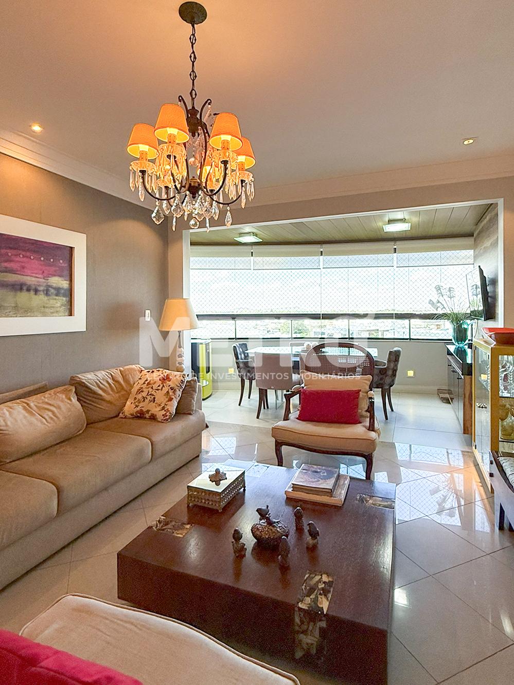 Apartamento à venda no  Edf. Chateau Lafite, Orla, O3 quartos,...