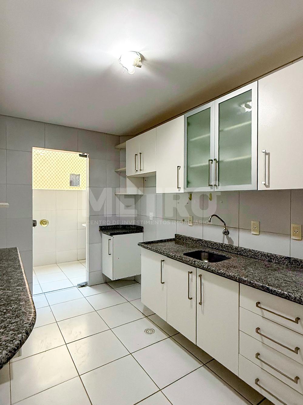 Apartamento à venda com 2 quartos, 110m² - Foto 3