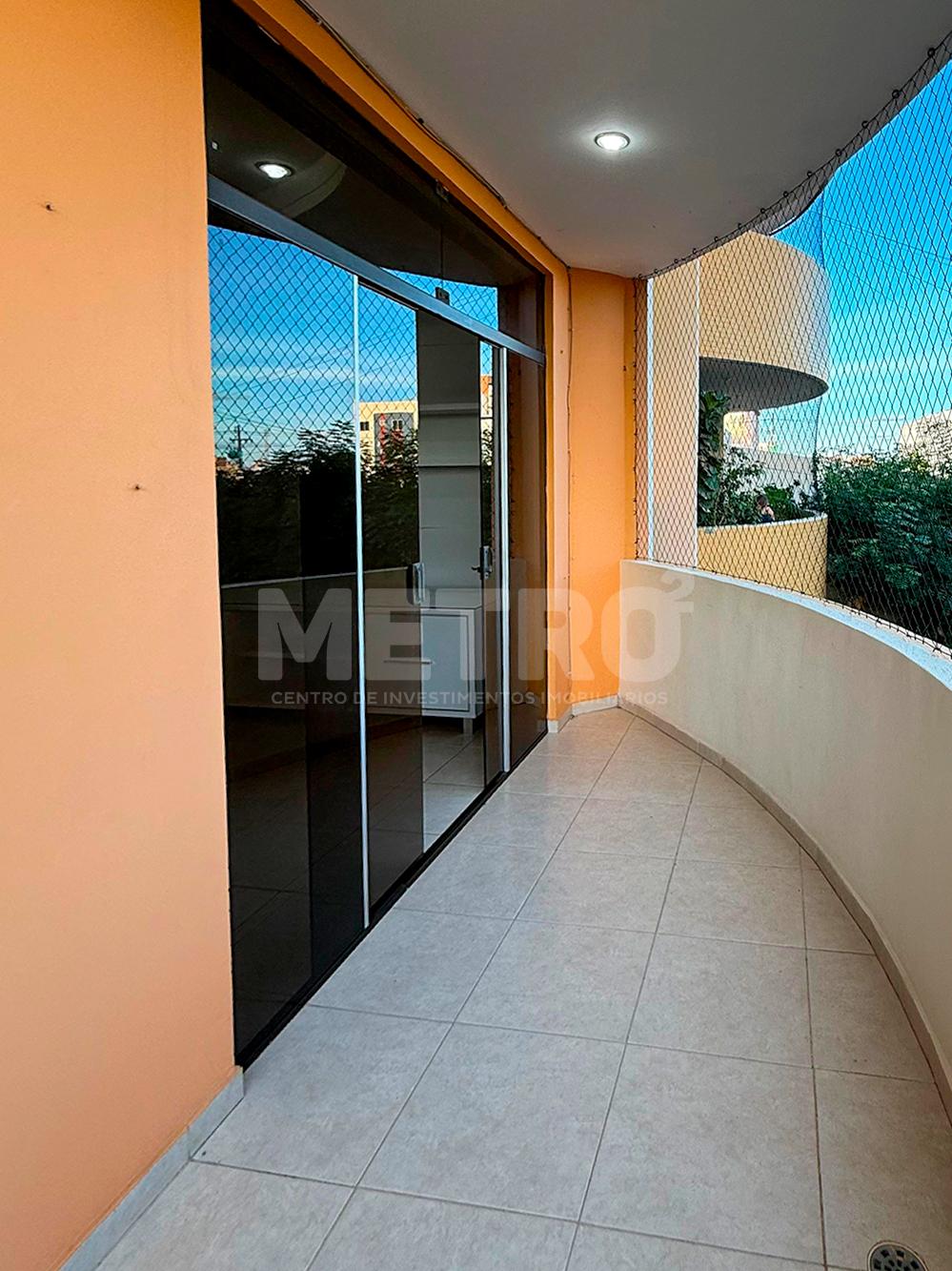 Apartamento à venda com 2 quartos, 110m² - Foto 4