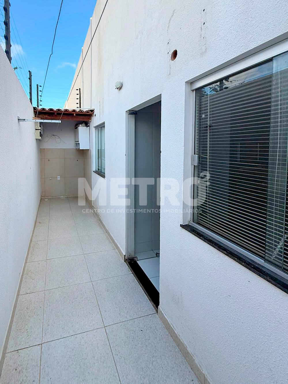 Casa para alugar com 2 quartos, 82m² - Foto 11