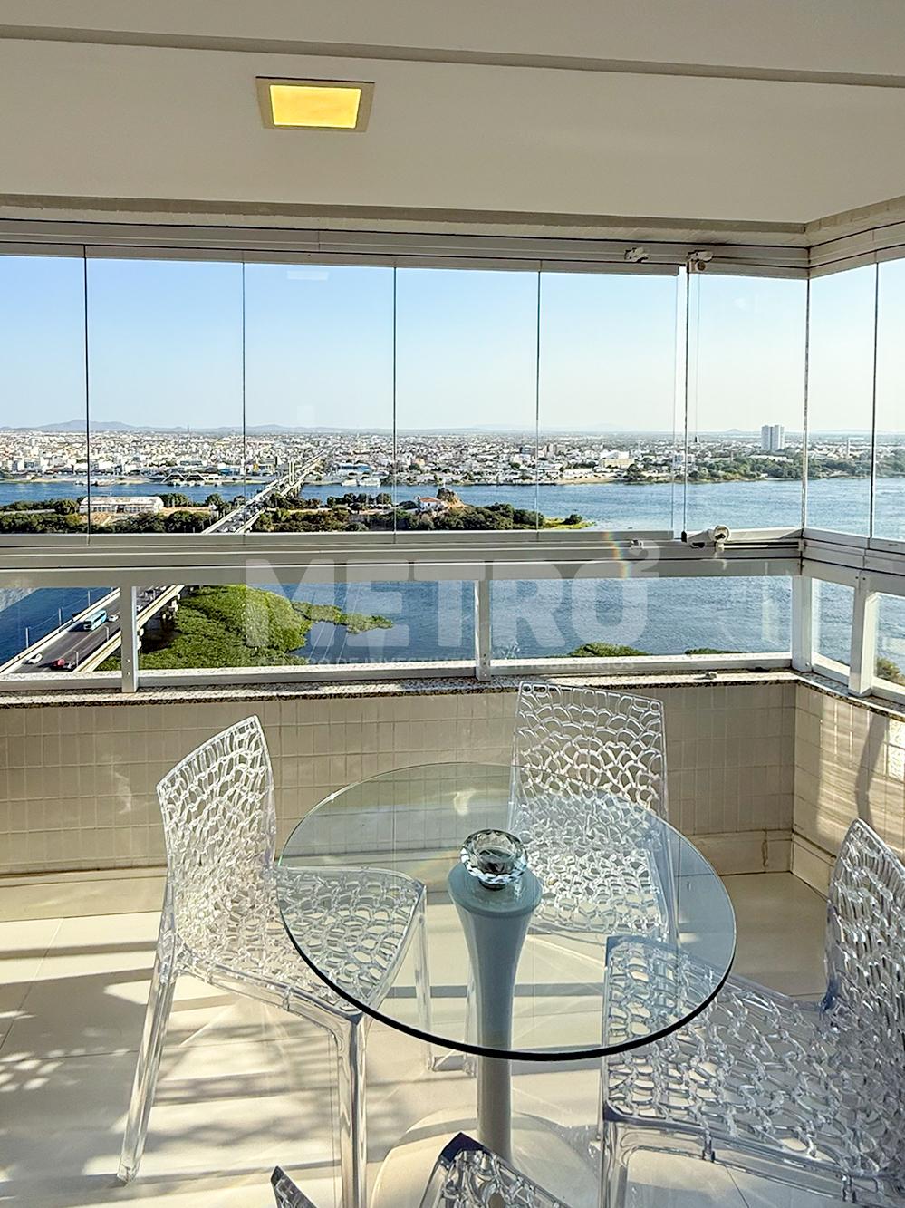 Apartamento à venda no Edf. Privilege com vista para o Rio, 3 ...