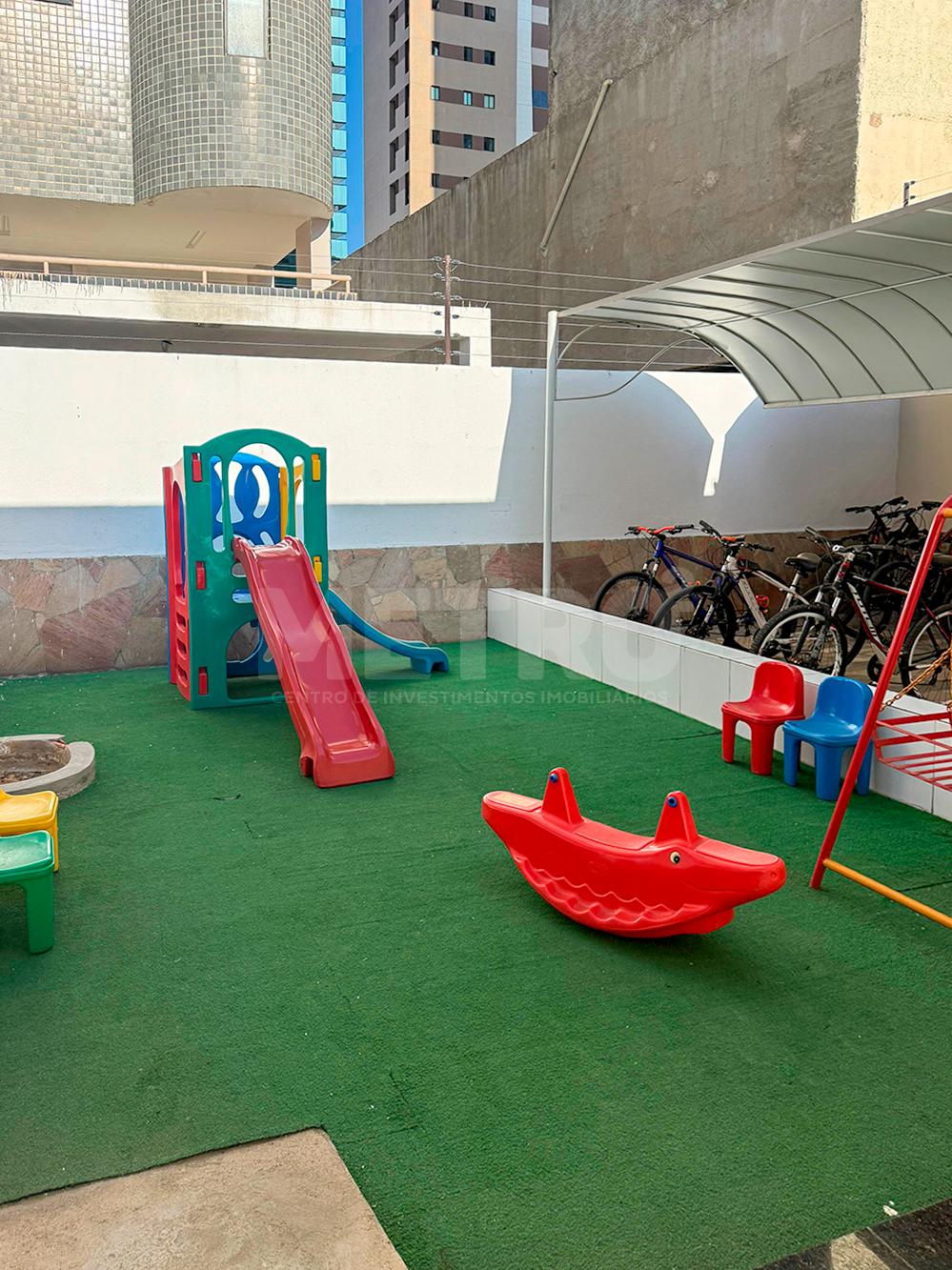 Casa Comercial à venda com 2 quartos, 148m² - Foto 11