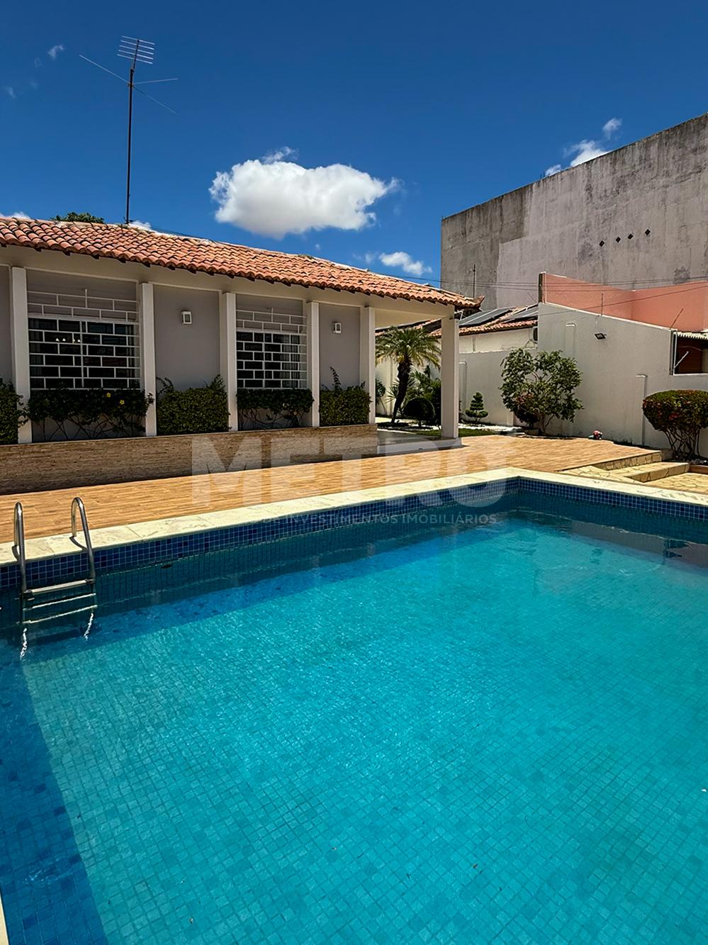 Casa, 2 quartos, 600 m² - Foto 1