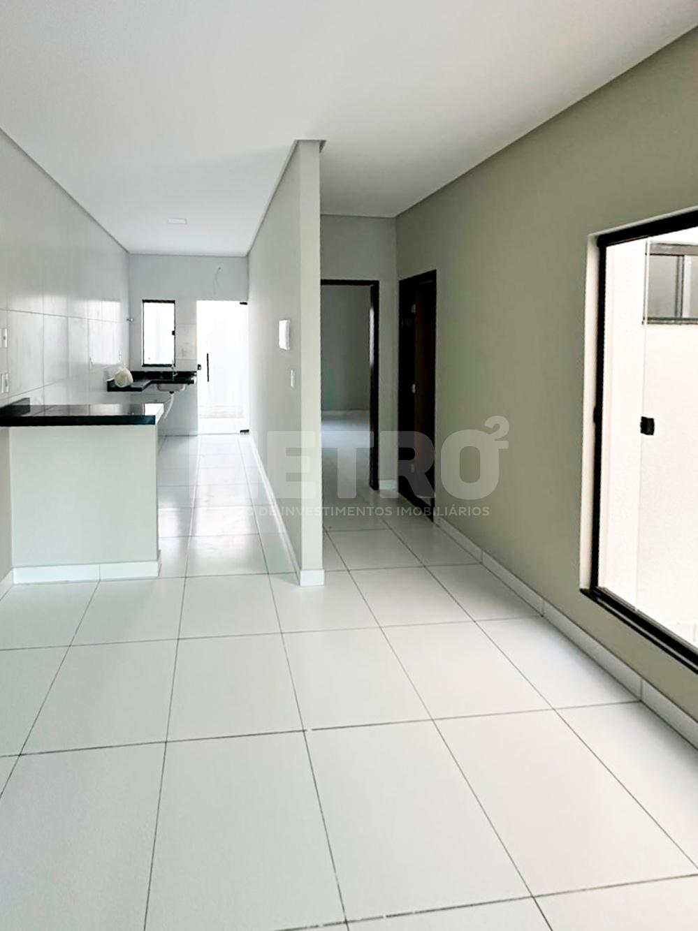 Casa à venda com 3 quartos no Bairro Padre José de Castro, Pet...