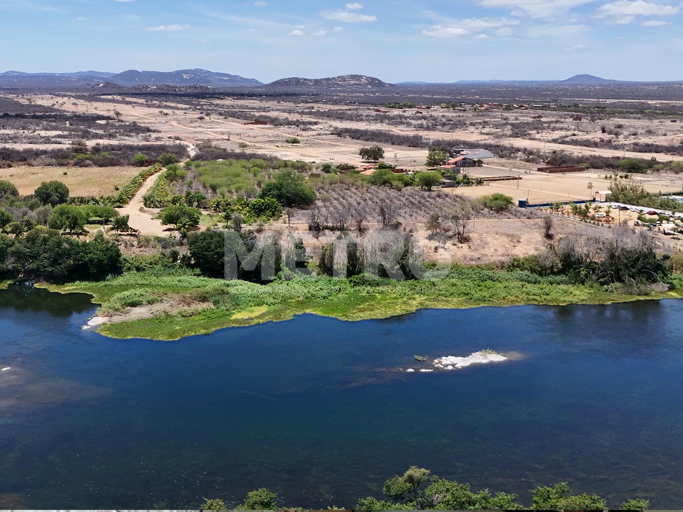 Área Beira Rio à venda com 50ha, excelente localização, Petrol...