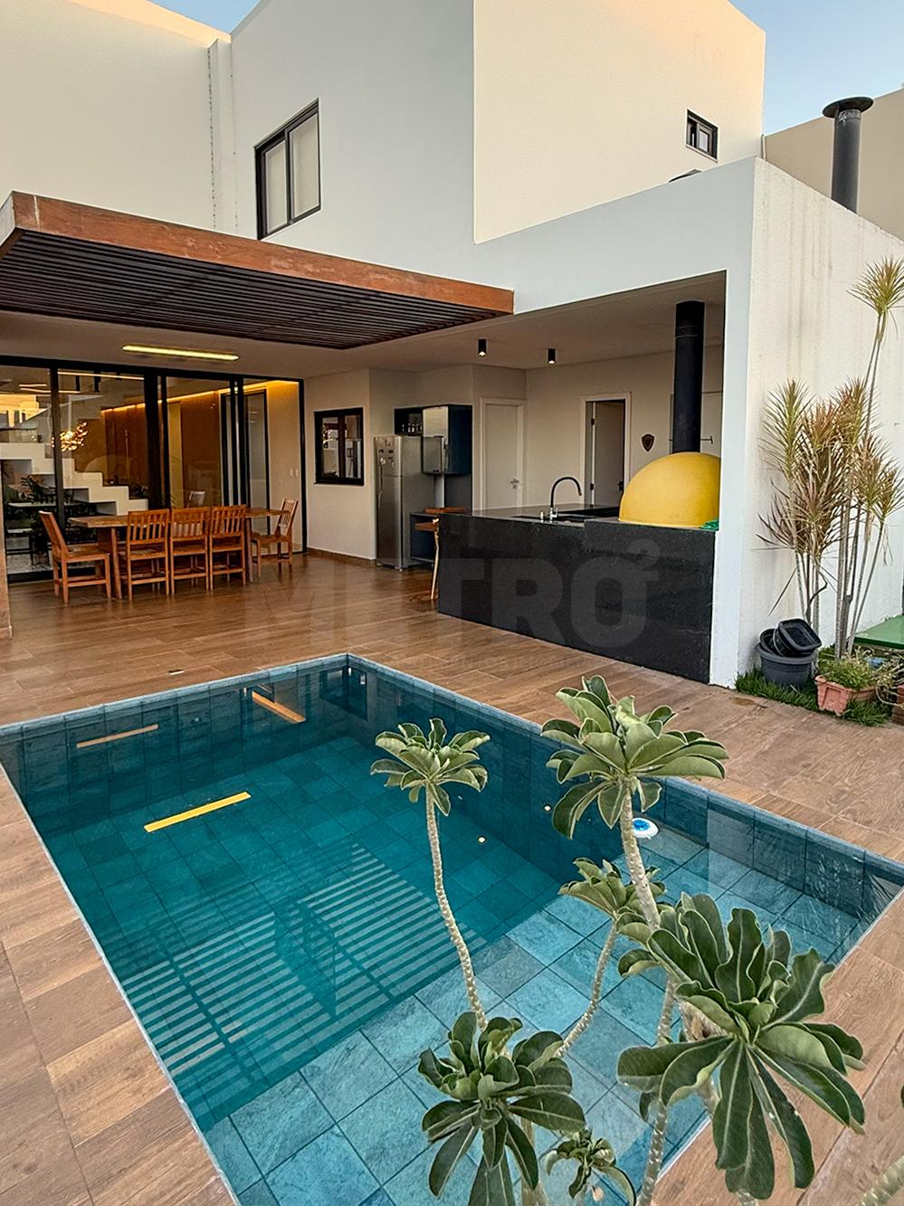 Casa à venda no Alphaville com 4 suítes, gourmet, piscina, Pet...