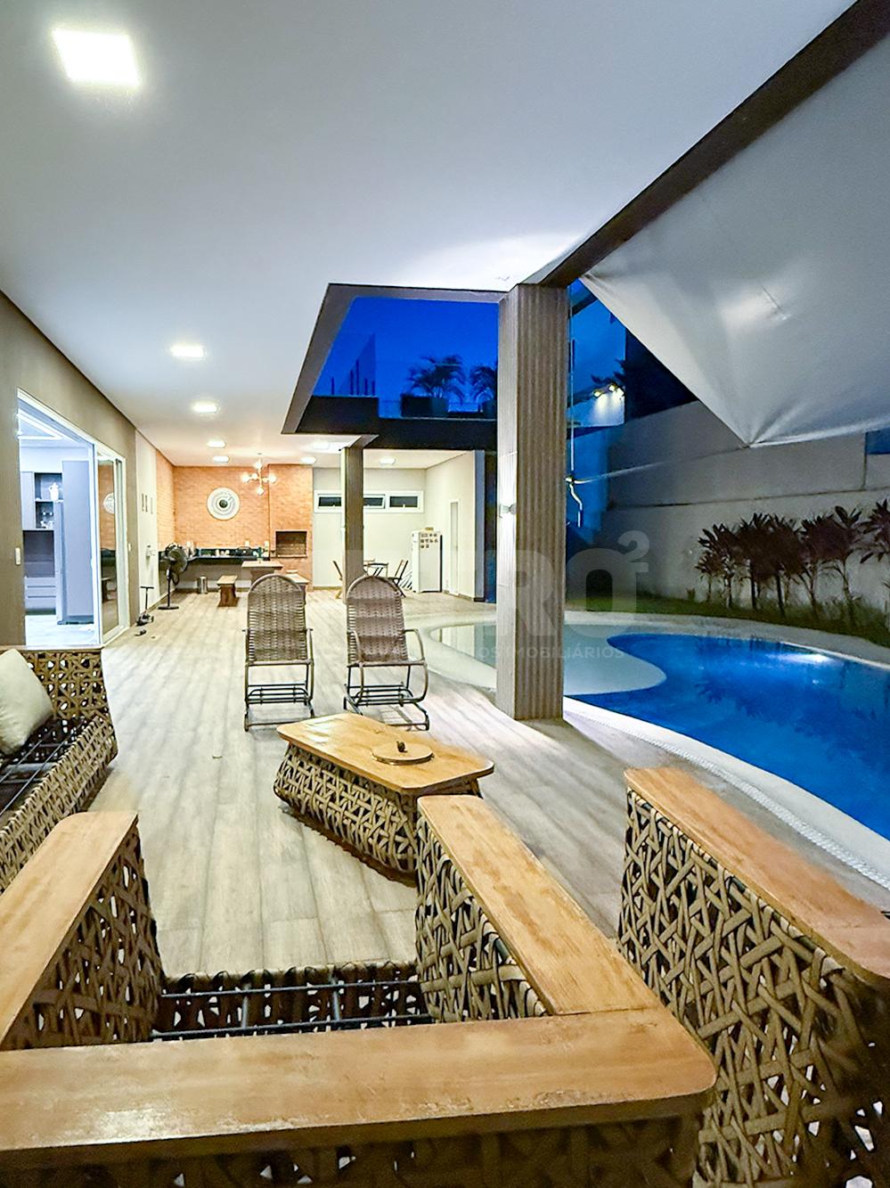 Casa à venda no Alphaville, 5 suítes, escritório, gourmet, pis...