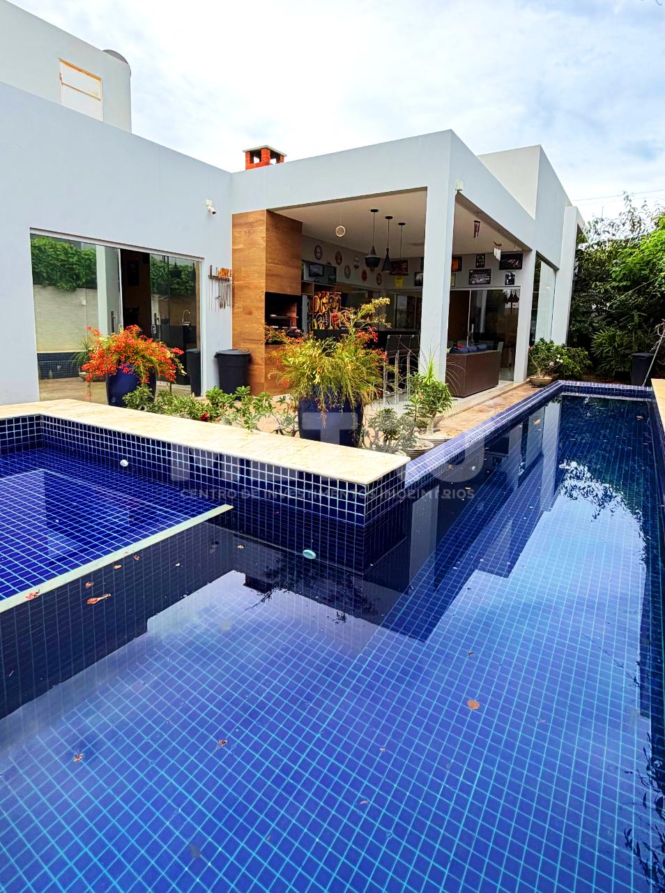 Casa à venda no Cond. Eco Spa, 3 quartos, gourmet, piscina, Pe...