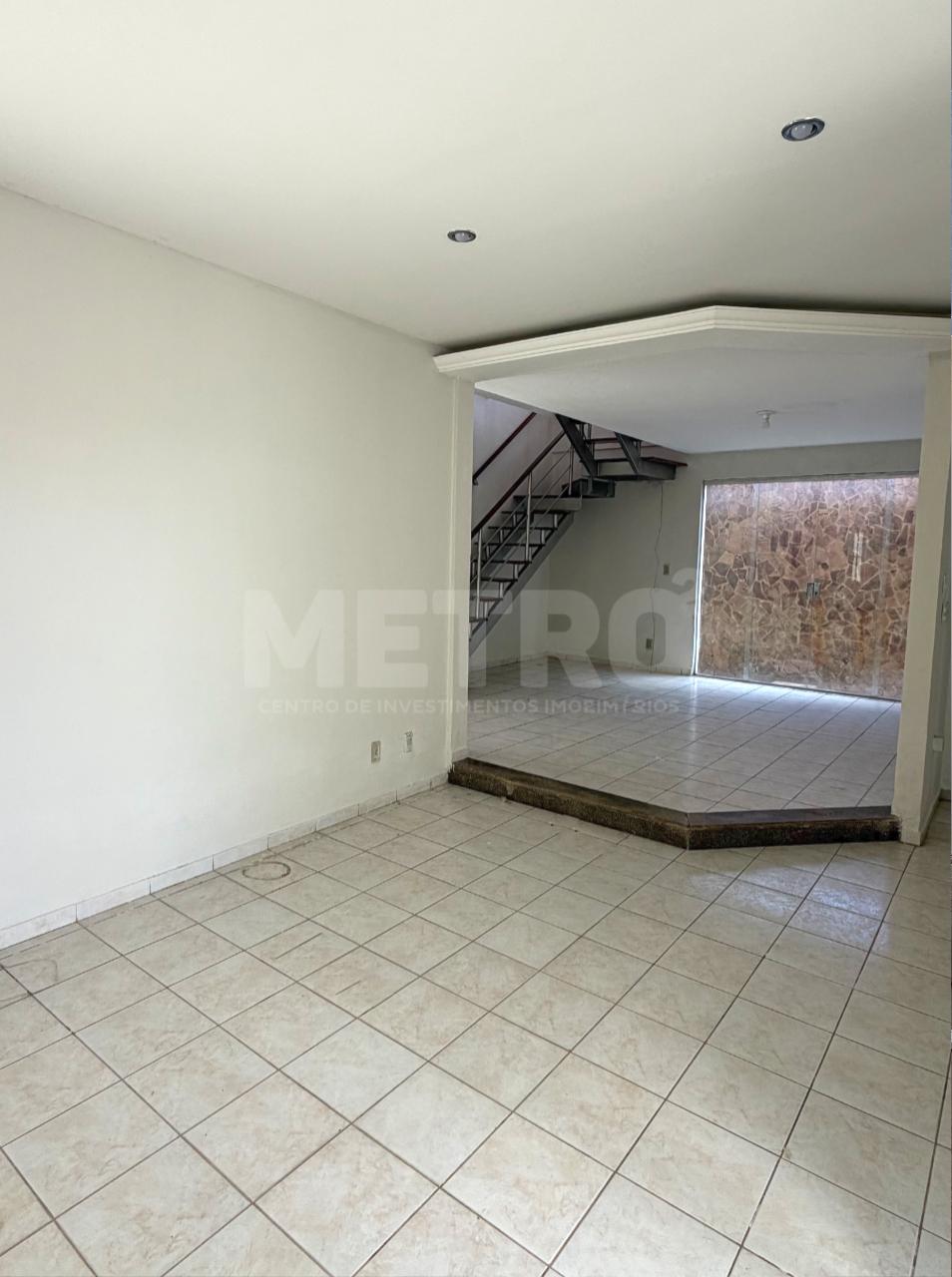 Casa, 3 quartos, 300 m² - Foto 1