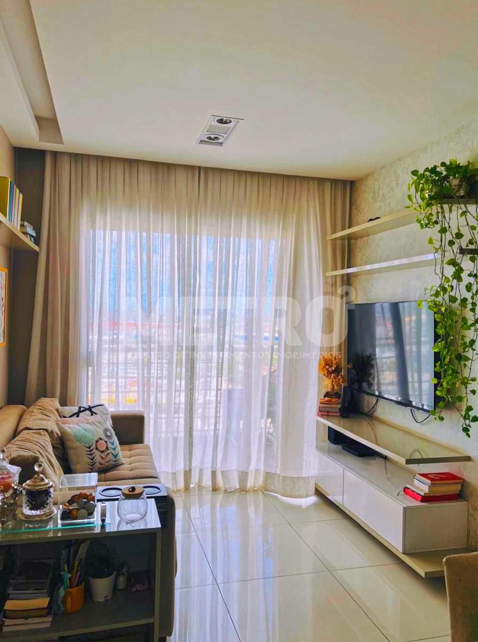 Apartamento à venda no Cond. Morada dos Ipês, 2 quartos, plane...