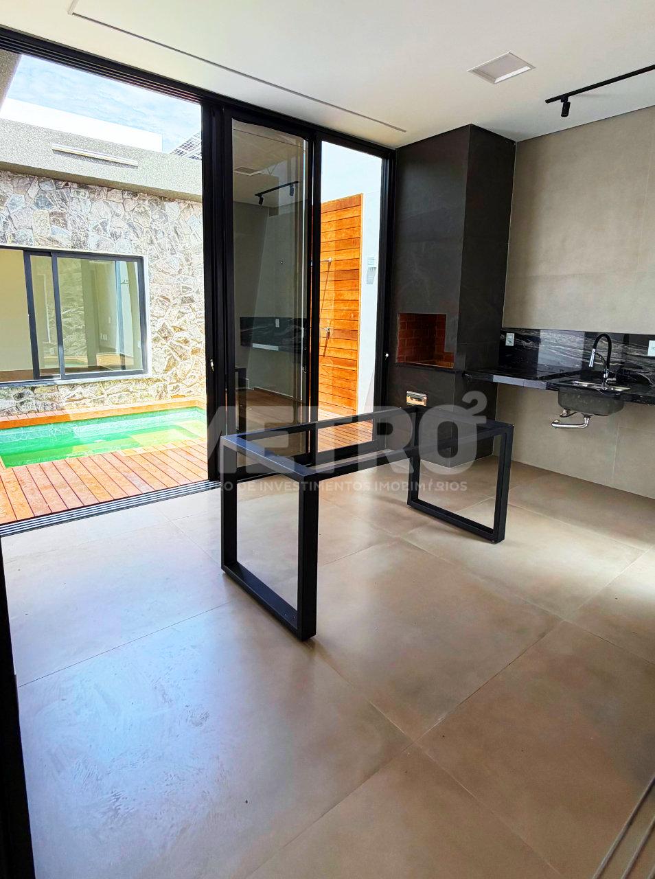 Casa ? venda no Buona Vita, 3 su?tes, gourmet, piscina, Petrol...