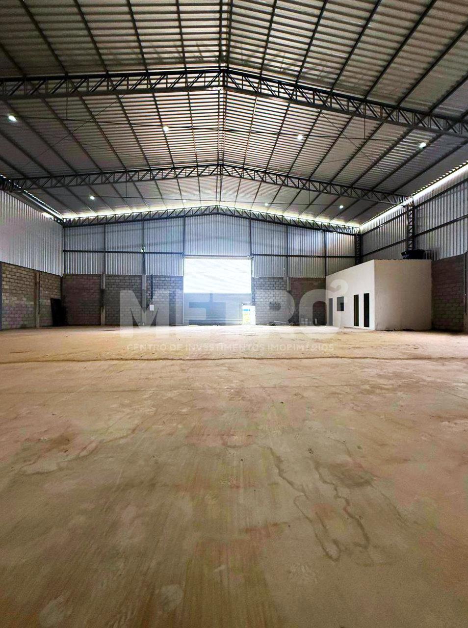 Depósito-Galpão, 600 m² - Foto 1