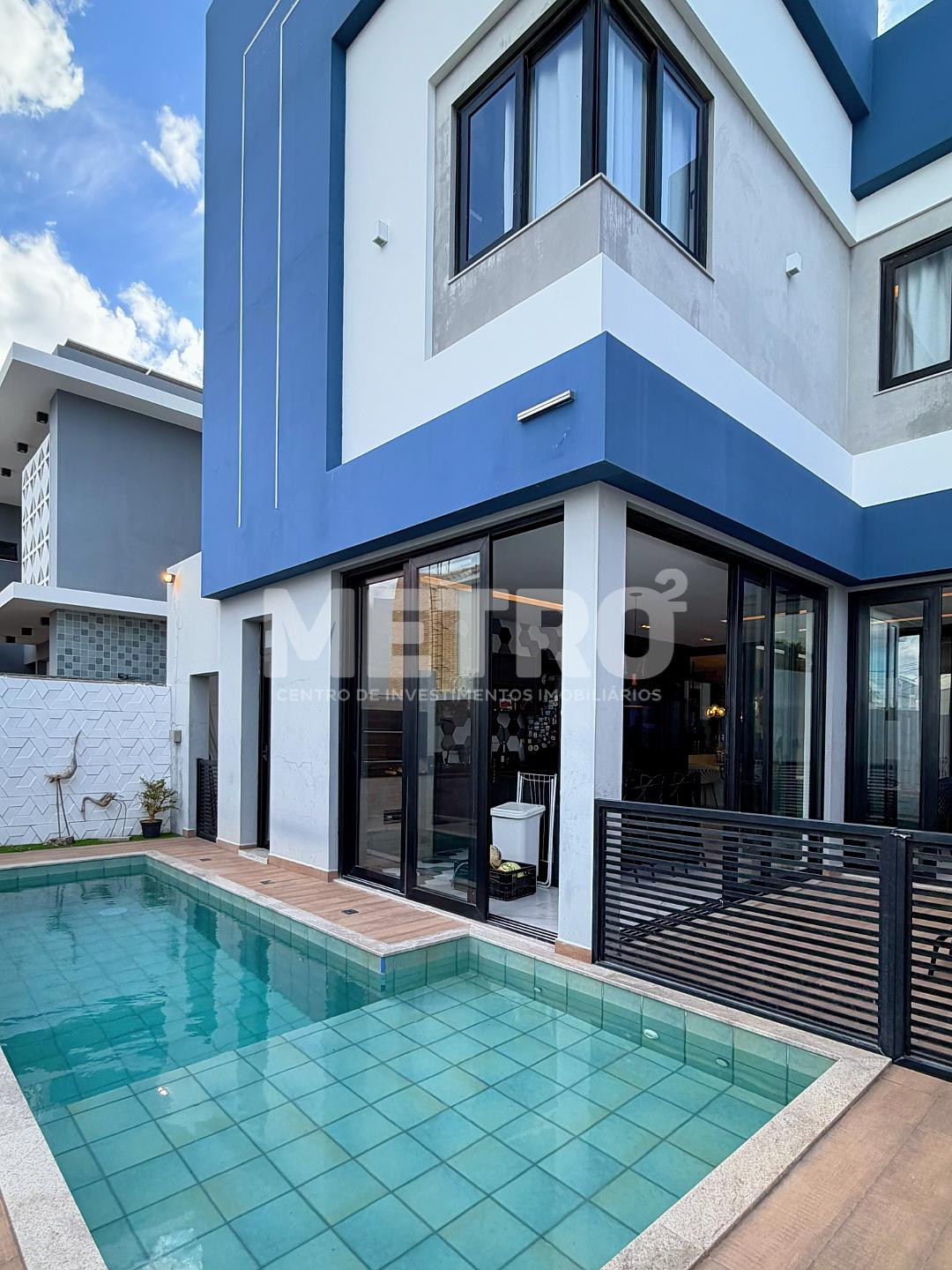 Casa à venda no Alphaville, 4 suítes, closets, Gourmet, piscin...