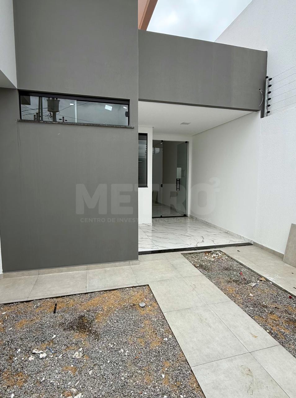 Casa à venda no Lot. Manuela, 3 quartos, sendo um suite, Petro...