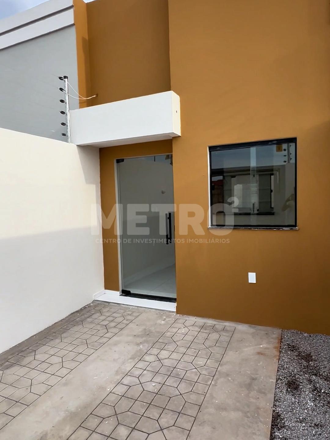 Casa à venda no bairro Nossa Sra. de Fátima, 2 quartos, Petrol...