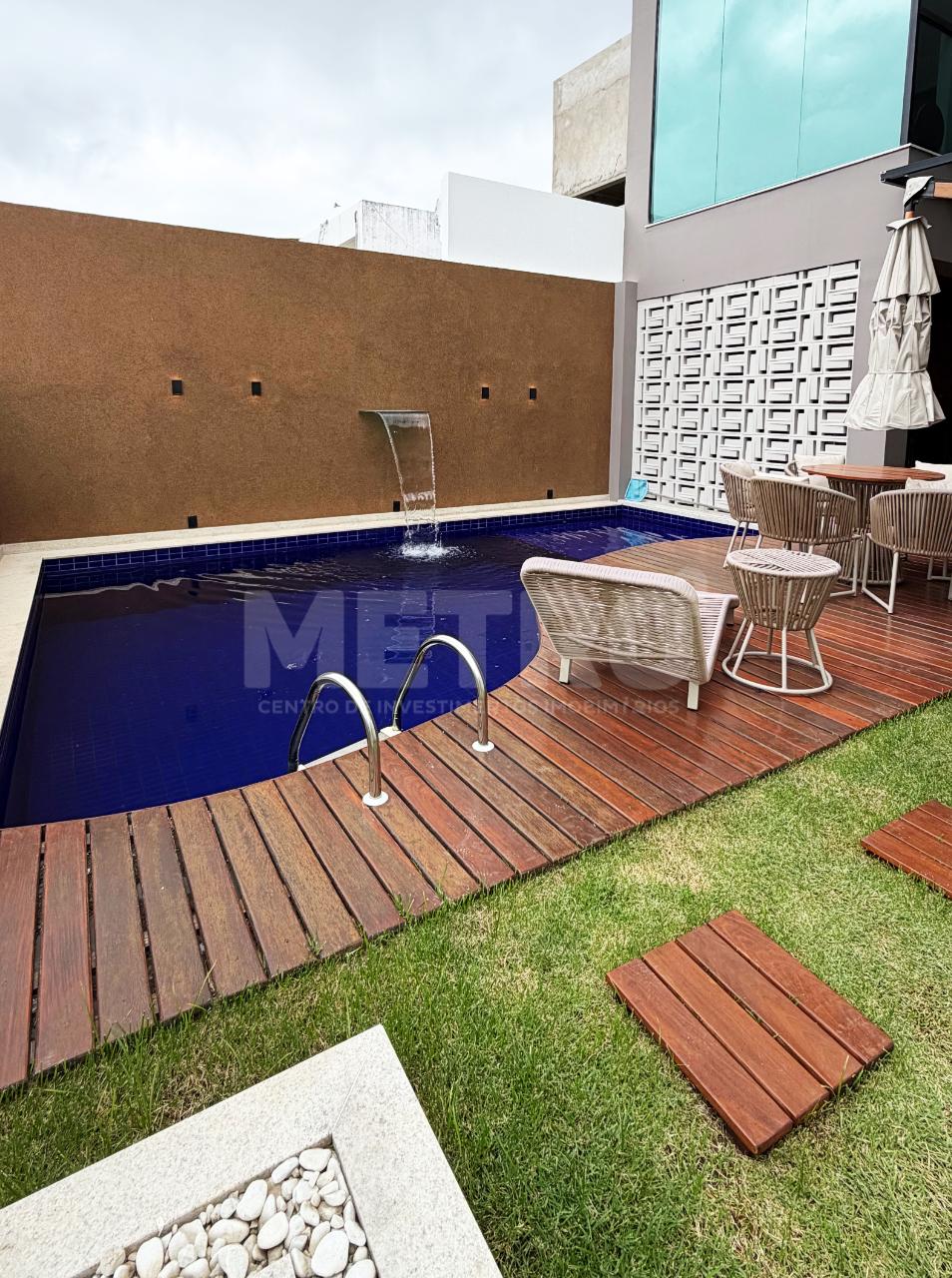 Casa ? venda no Cond. Summerville, 4 quartos, gourmet, piscina...