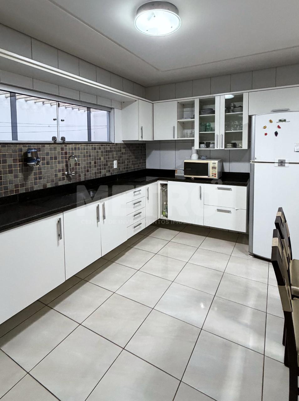 Casa, 3 quartos, 235 m² - Foto 17
