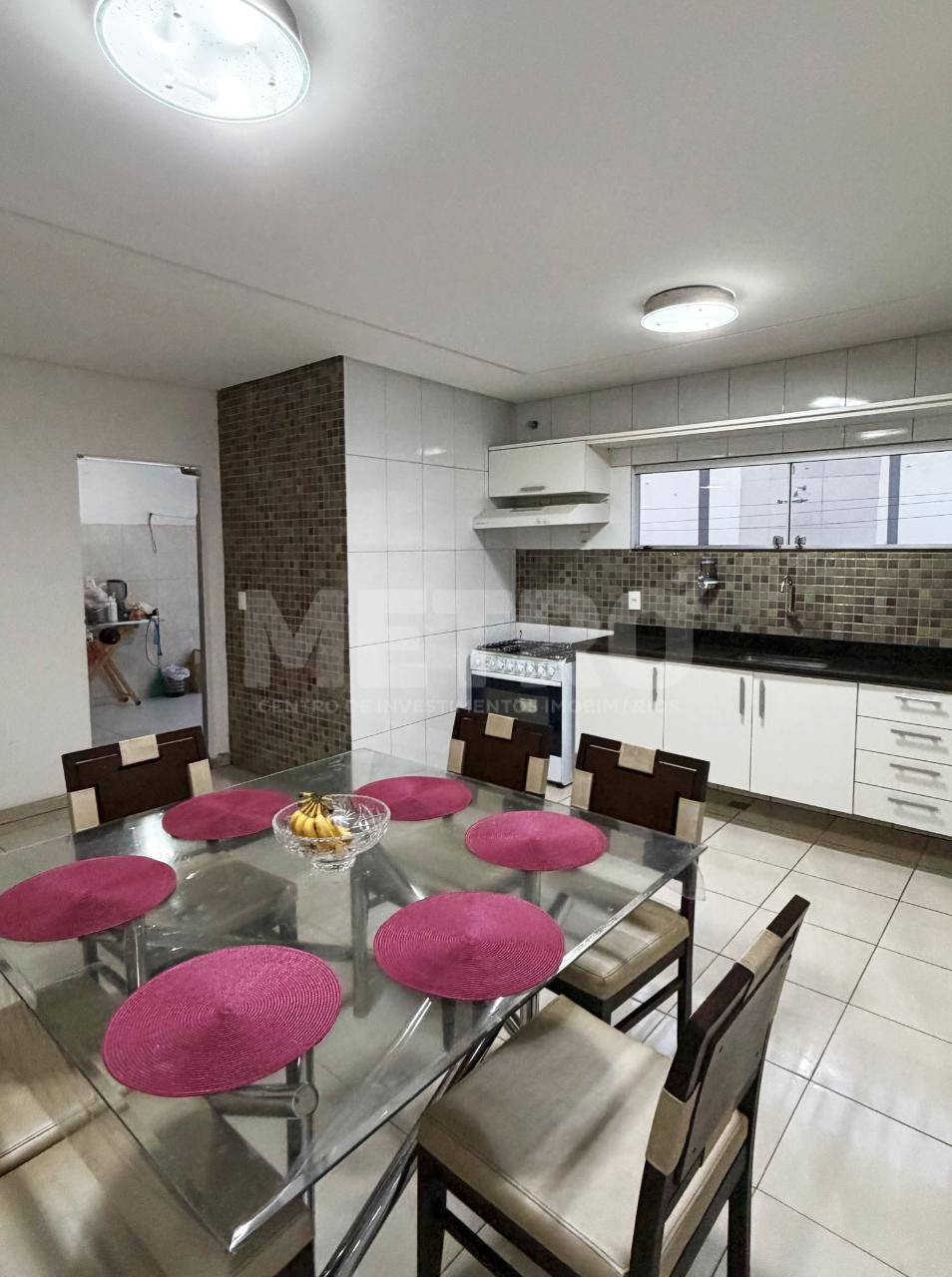 Casa, 3 quartos, 235 m² - Foto 18