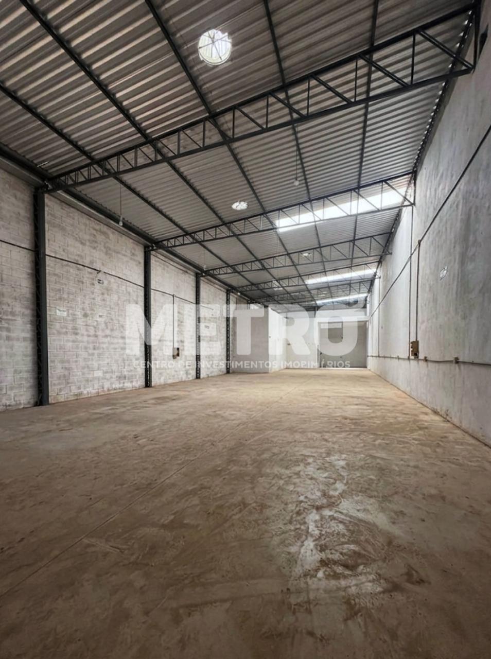Depósito-Galpão, 440 m² - Foto 1