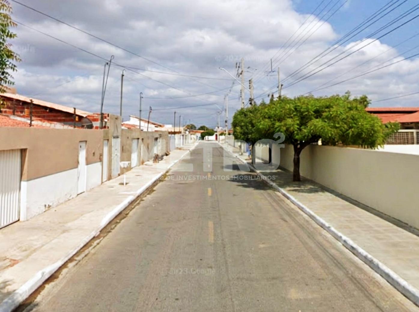 Casa à venda no São Gonçalo com terreno de 200m², PETROLINA - PE