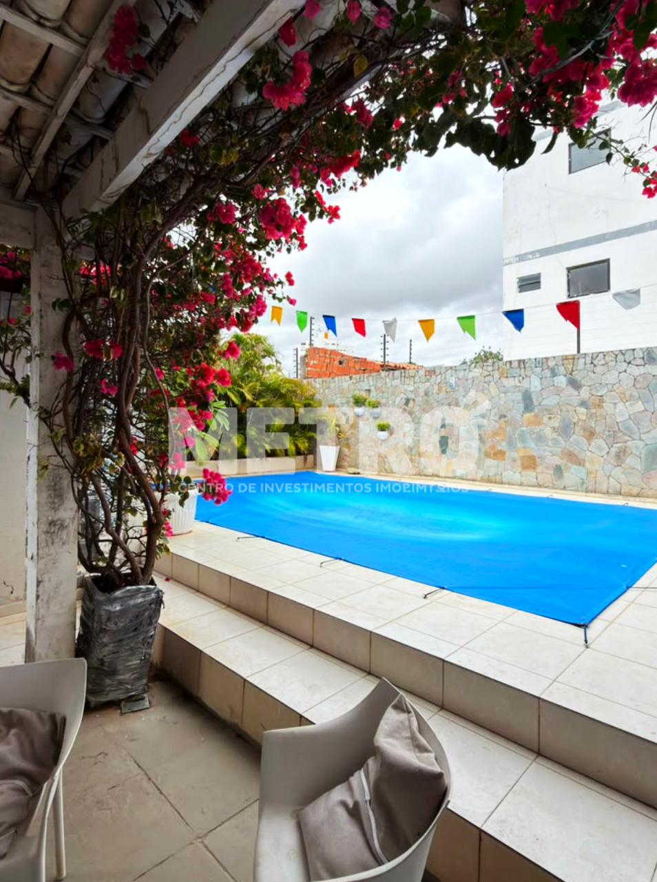 Casa, 3 quartos, 350 m² - Foto 2