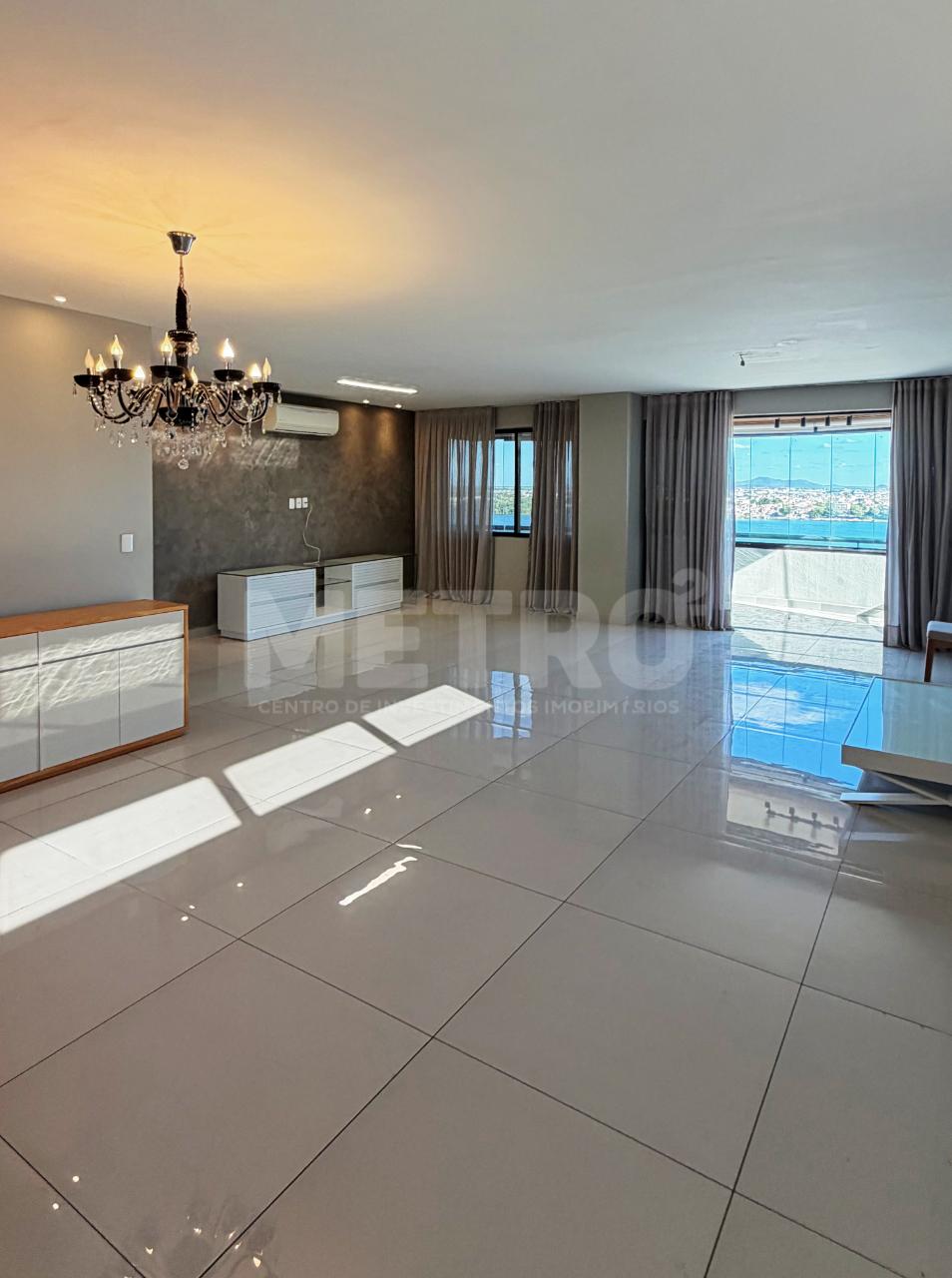 Apartamento à venda no Edf. Rio Formoso, Orla, 3 suítes, vista...