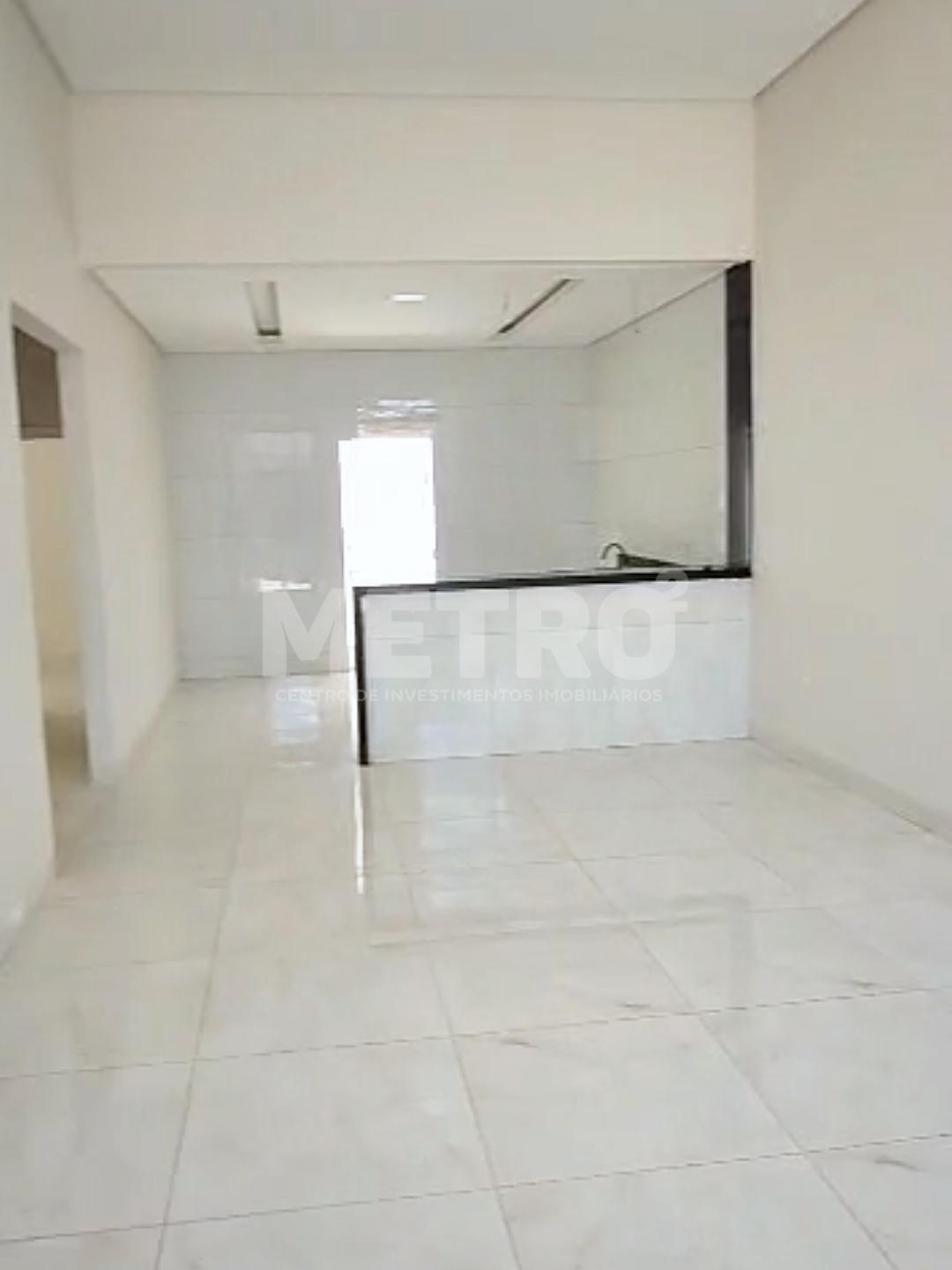 Casa à venda no Lot. Colinas do Rio, 3 quartos, pé-direito dup...